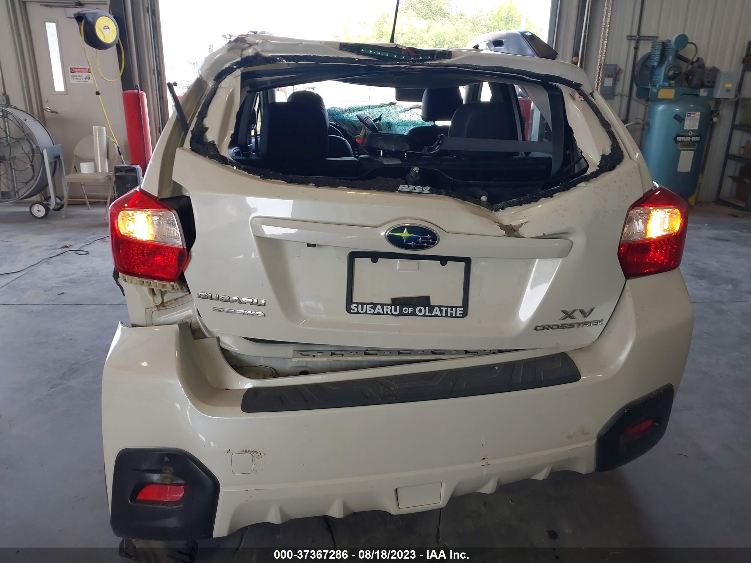 Photo 15 VIN: JF2GPAMCXF8238020 - SUBARU CROSSTREK 