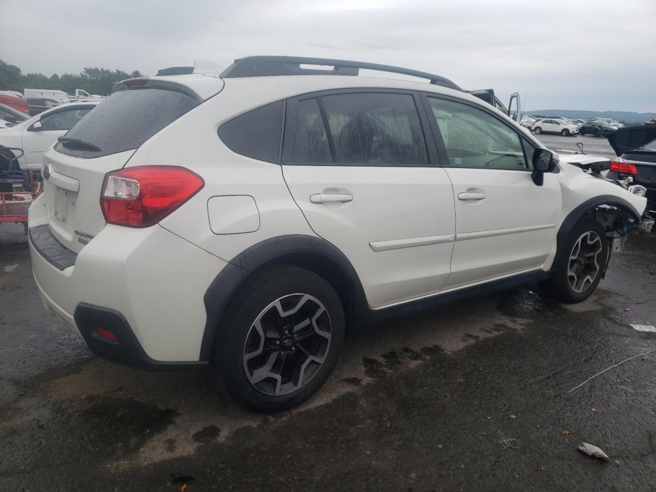 Photo 2 VIN: JF2GPANC2H8245464 - SUBARU XV CROSSTREK 