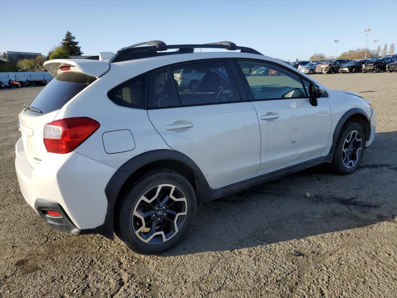 Photo 2 VIN: JF2GPANCXH8253117 - SUBARU CROSSTREK 