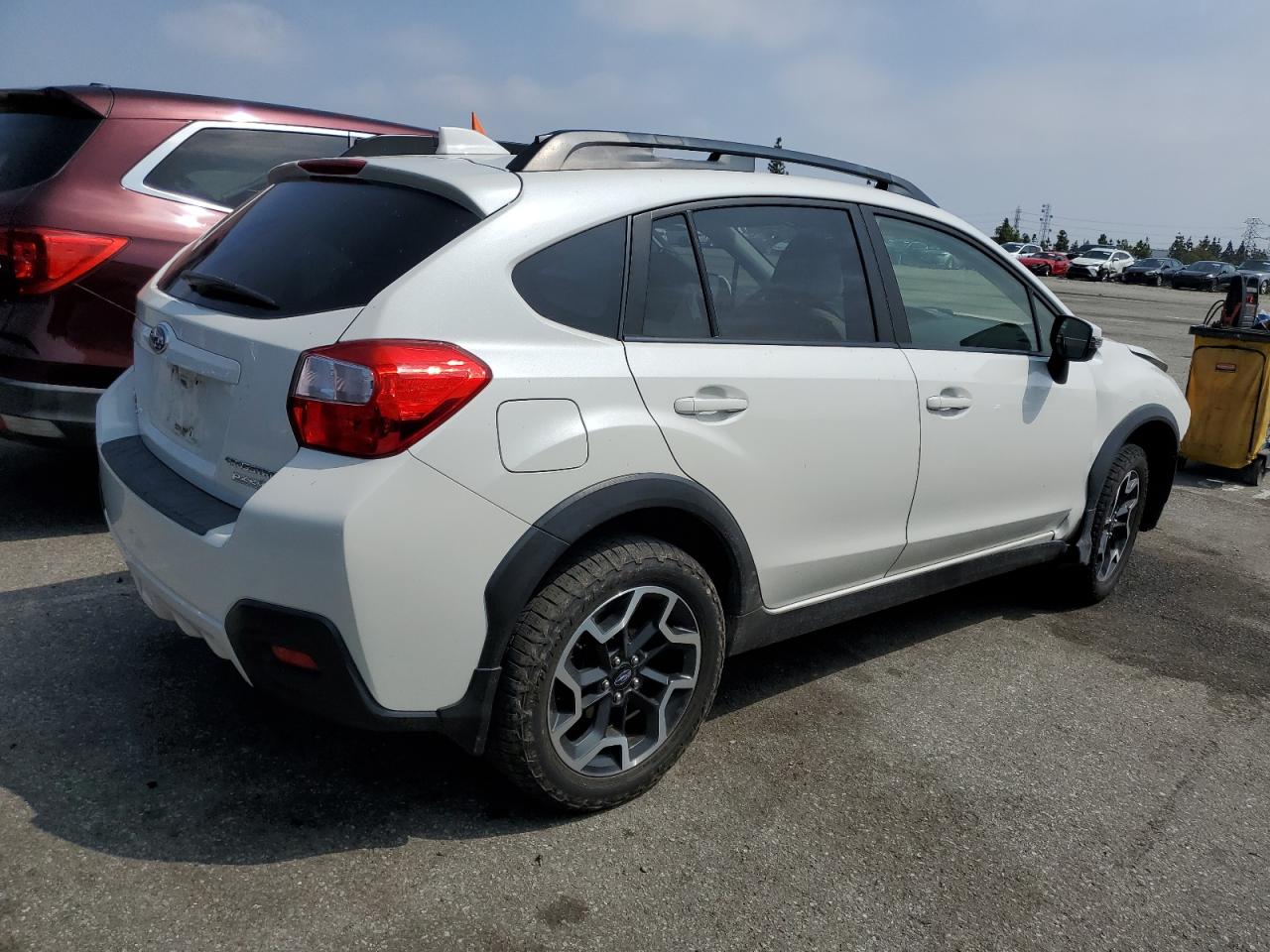 Photo 2 VIN: JF2GPANCXHH273495 - SUBARU CROSSTREK 