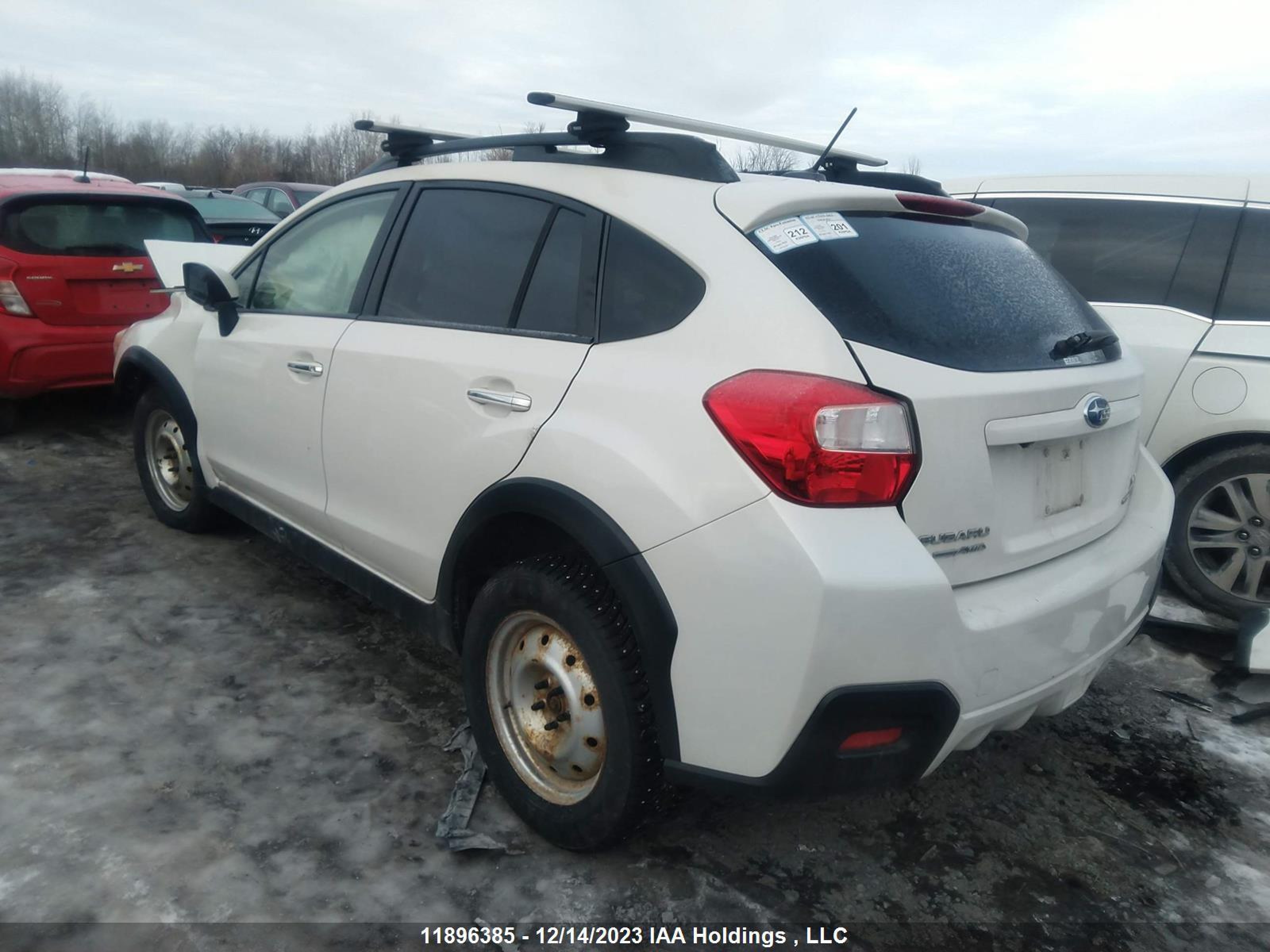 Photo 2 VIN: JF2GPASC3FH221885 - SUBARU CROSSTREK 