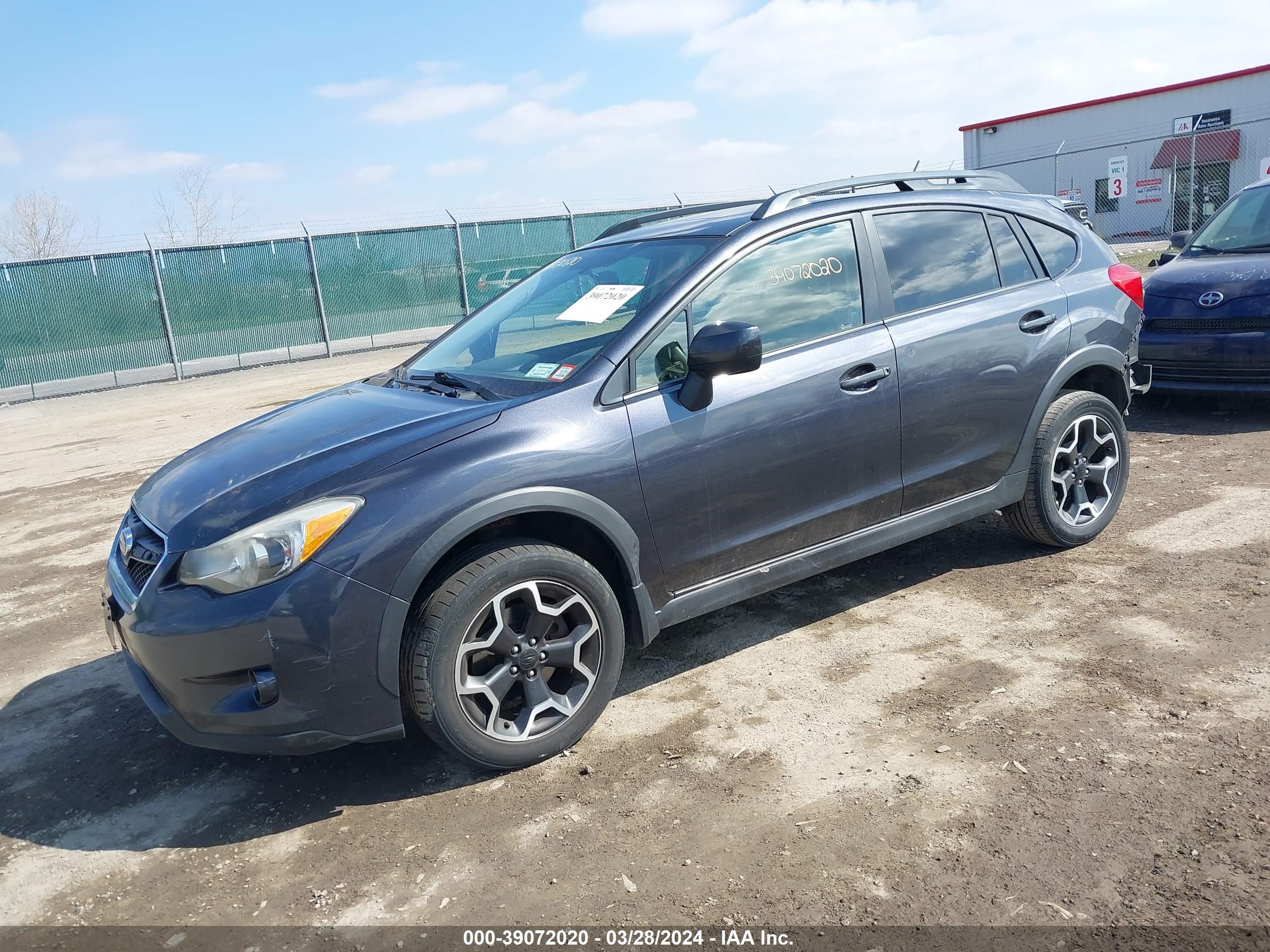 Photo 1 VIN: JF2GPAVC2E8337265 - SUBARU CROSSTREK 