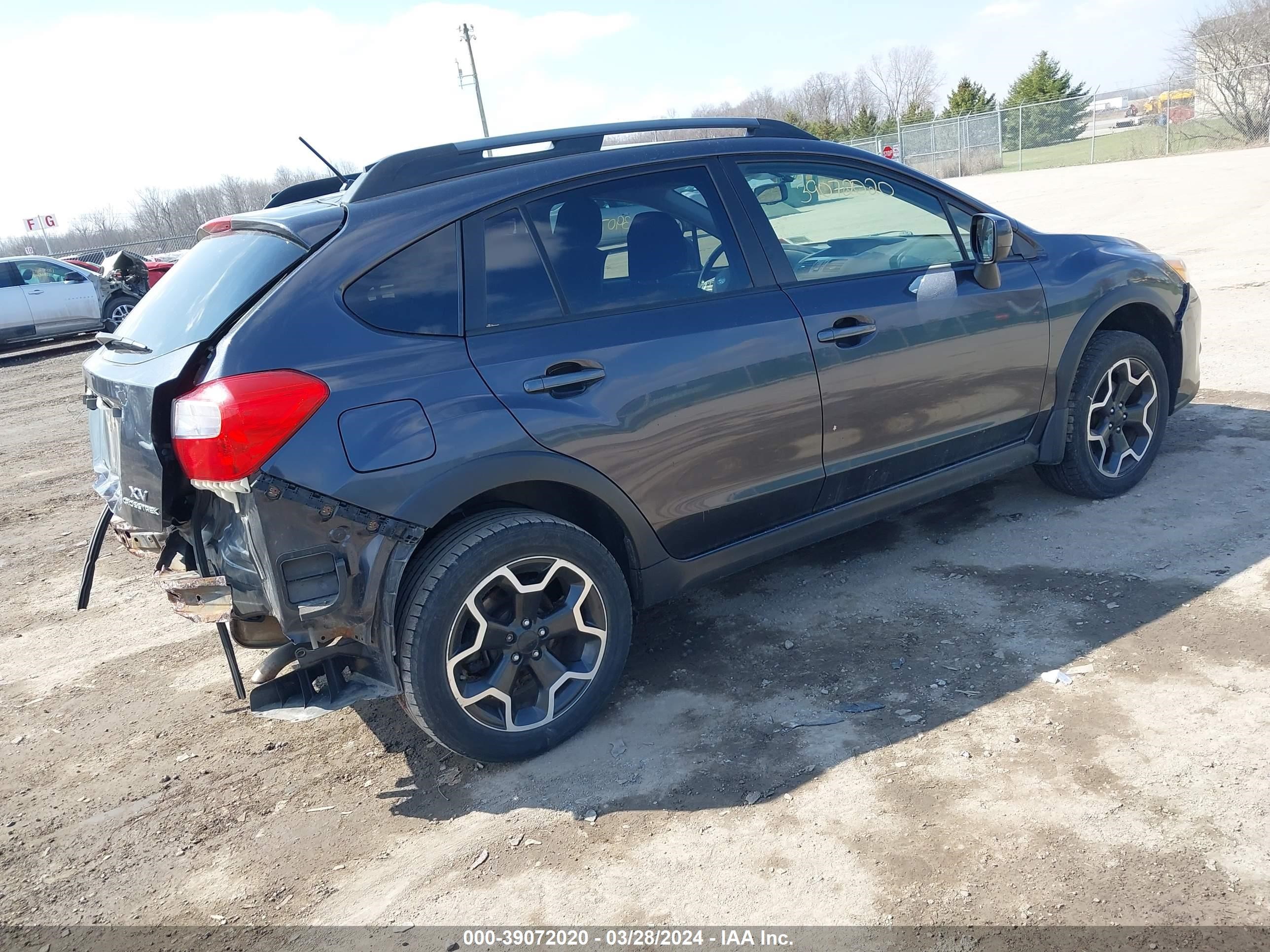 Photo 3 VIN: JF2GPAVC2E8337265 - SUBARU CROSSTREK 