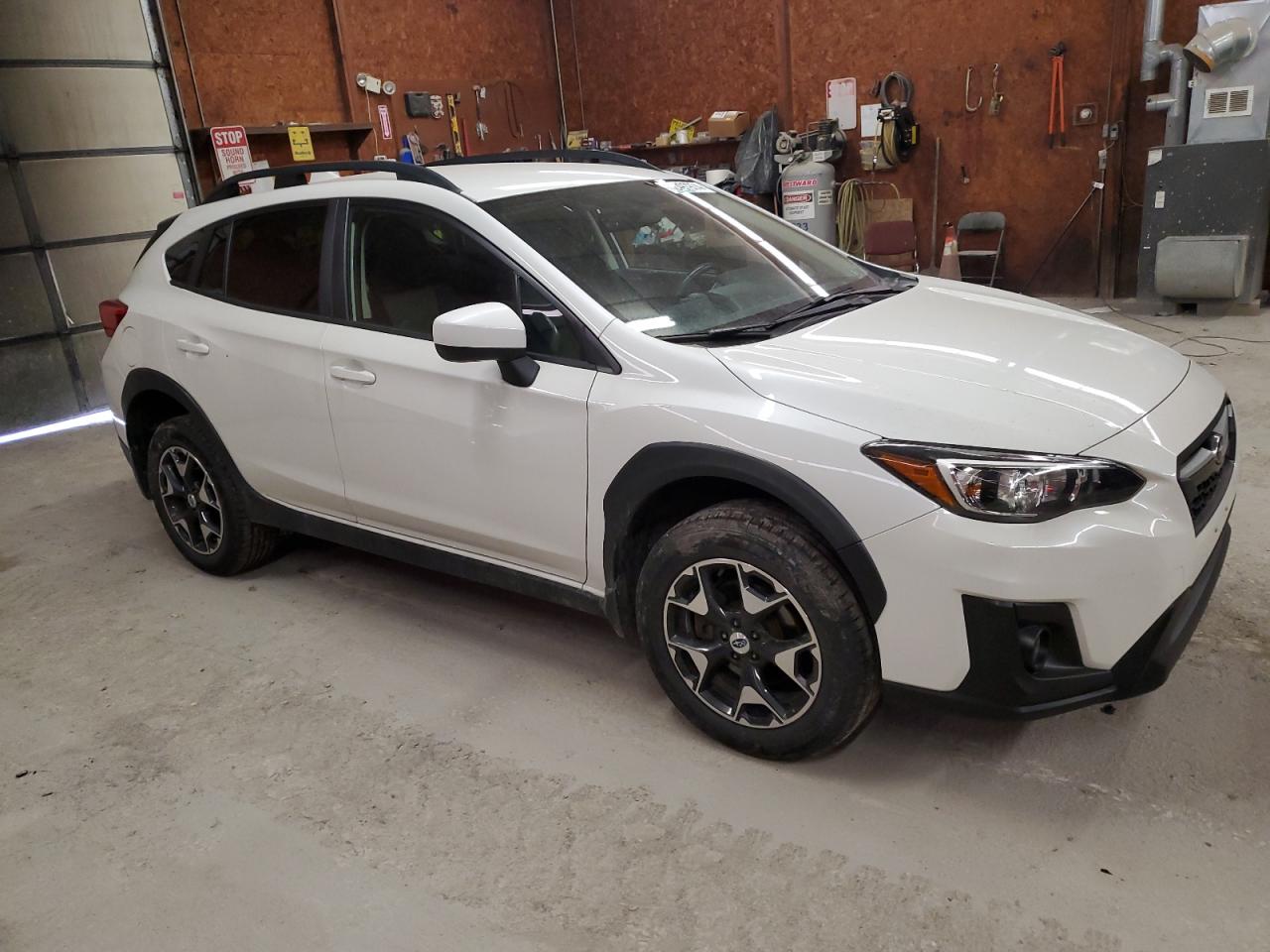 Photo 3 VIN: JF2GTABC6JH298139 - SUBARU CROSSTREK 