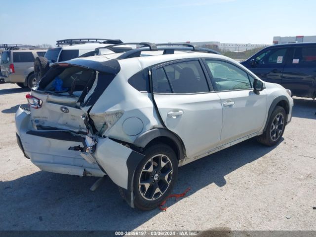 Photo 3 VIN: JF2GTABC8J9337372 - SUBARU CROSSTREK 