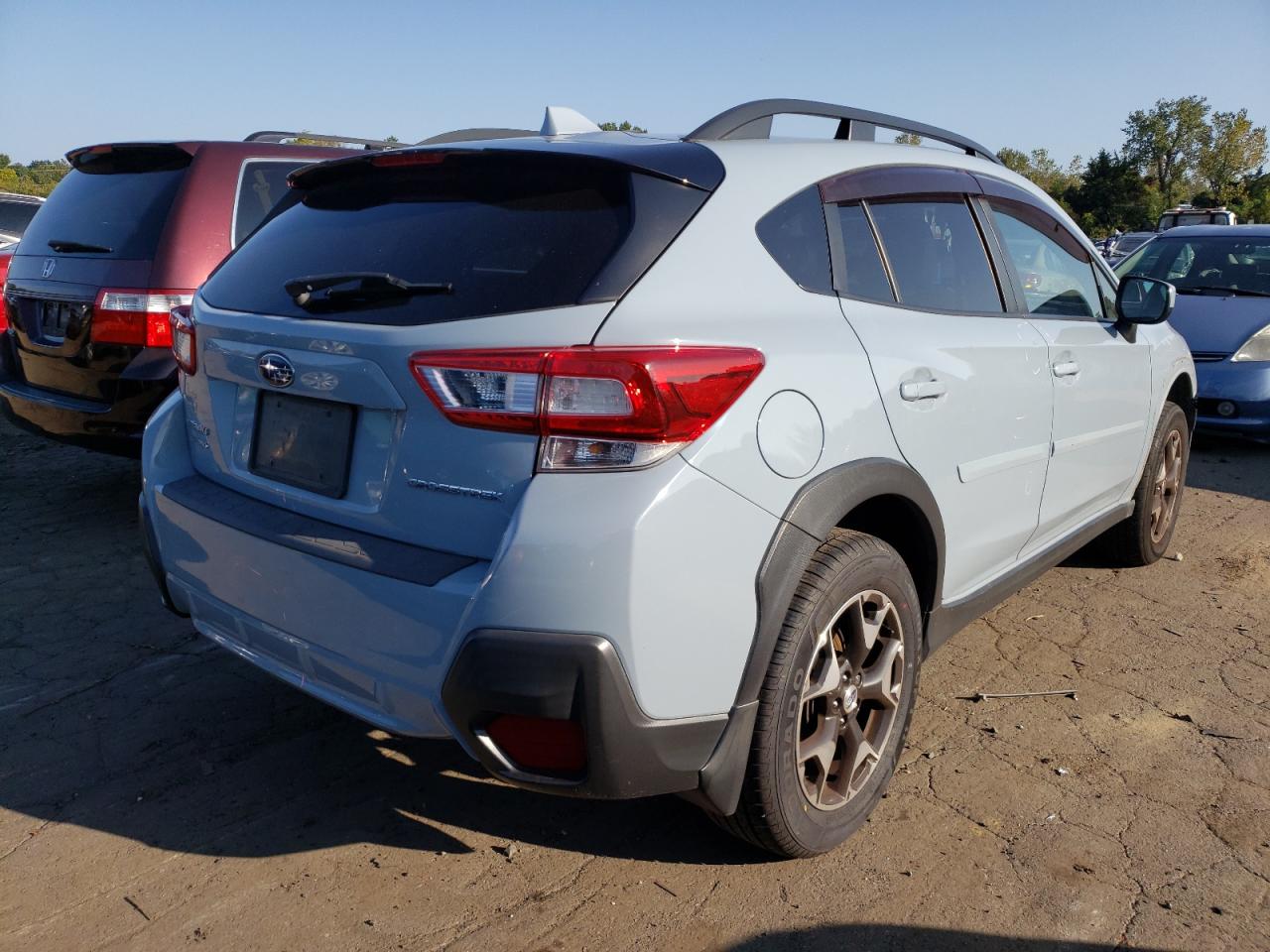 Photo 2 VIN: JF2GTABC8JH264011 - SUBARU CROSSTREK 