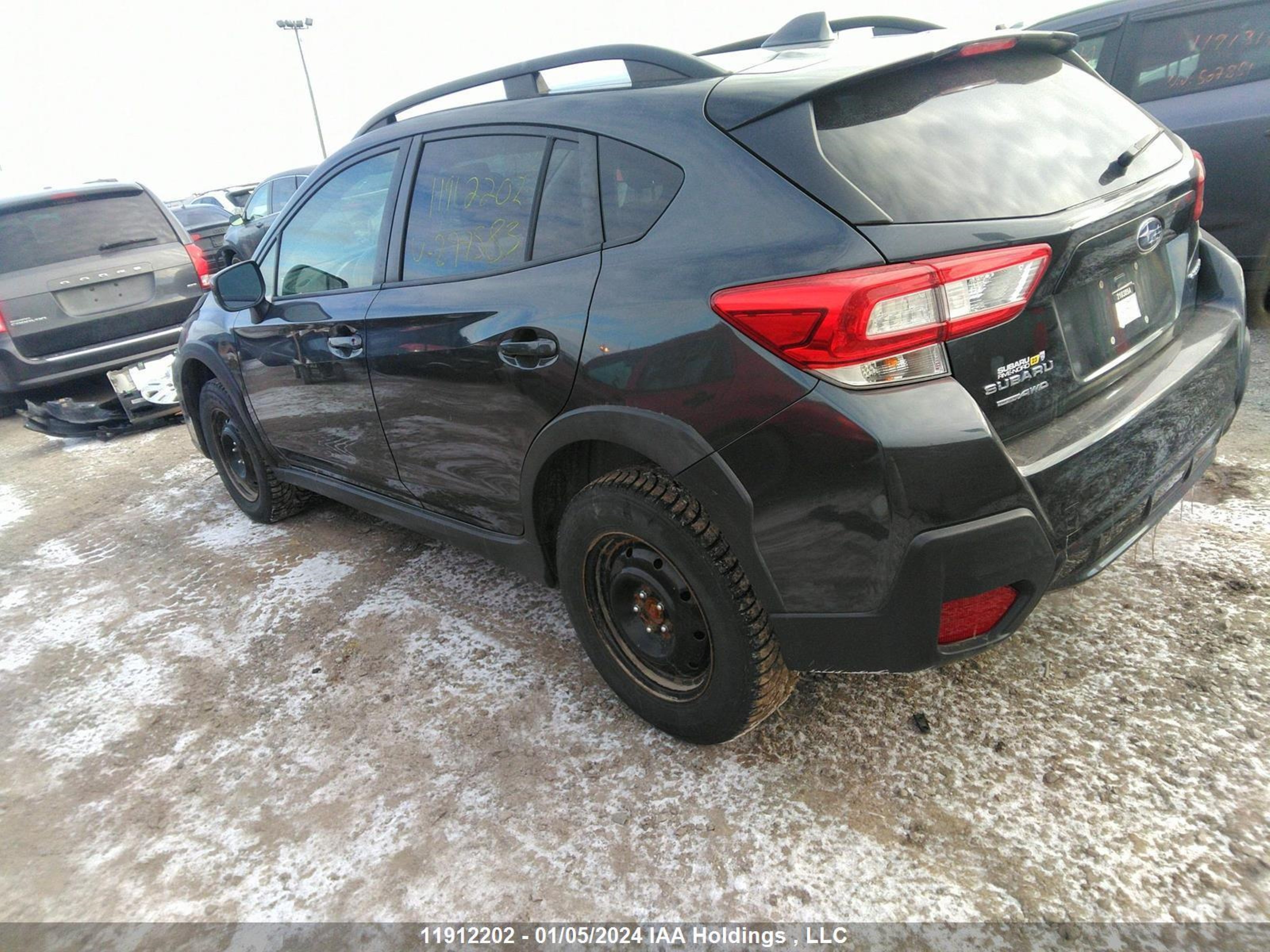 Photo 2 VIN: JF2GTABC8JH299583 - SUBARU CROSSTREK 