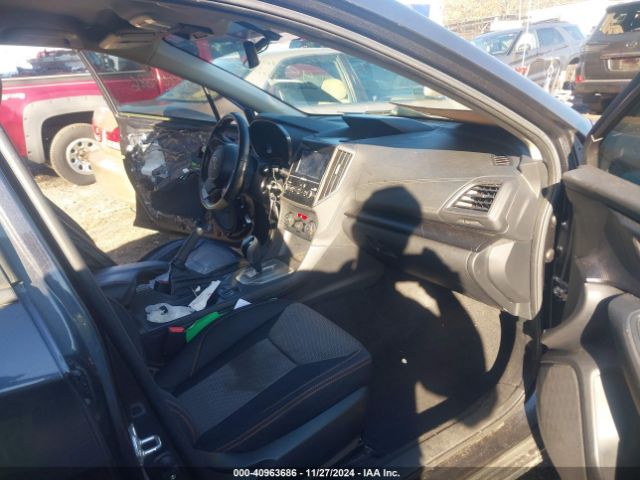 Photo 4 VIN: JF2GTABCXJH233021 - SUBARU CROSSTREK 