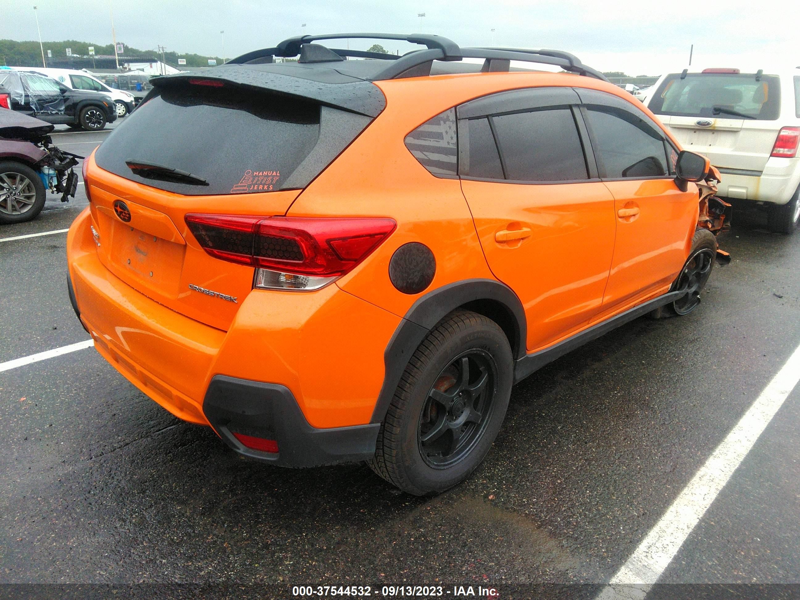 Photo 3 VIN: JF2GTACC6K9290827 - SUBARU CROSSTREK 