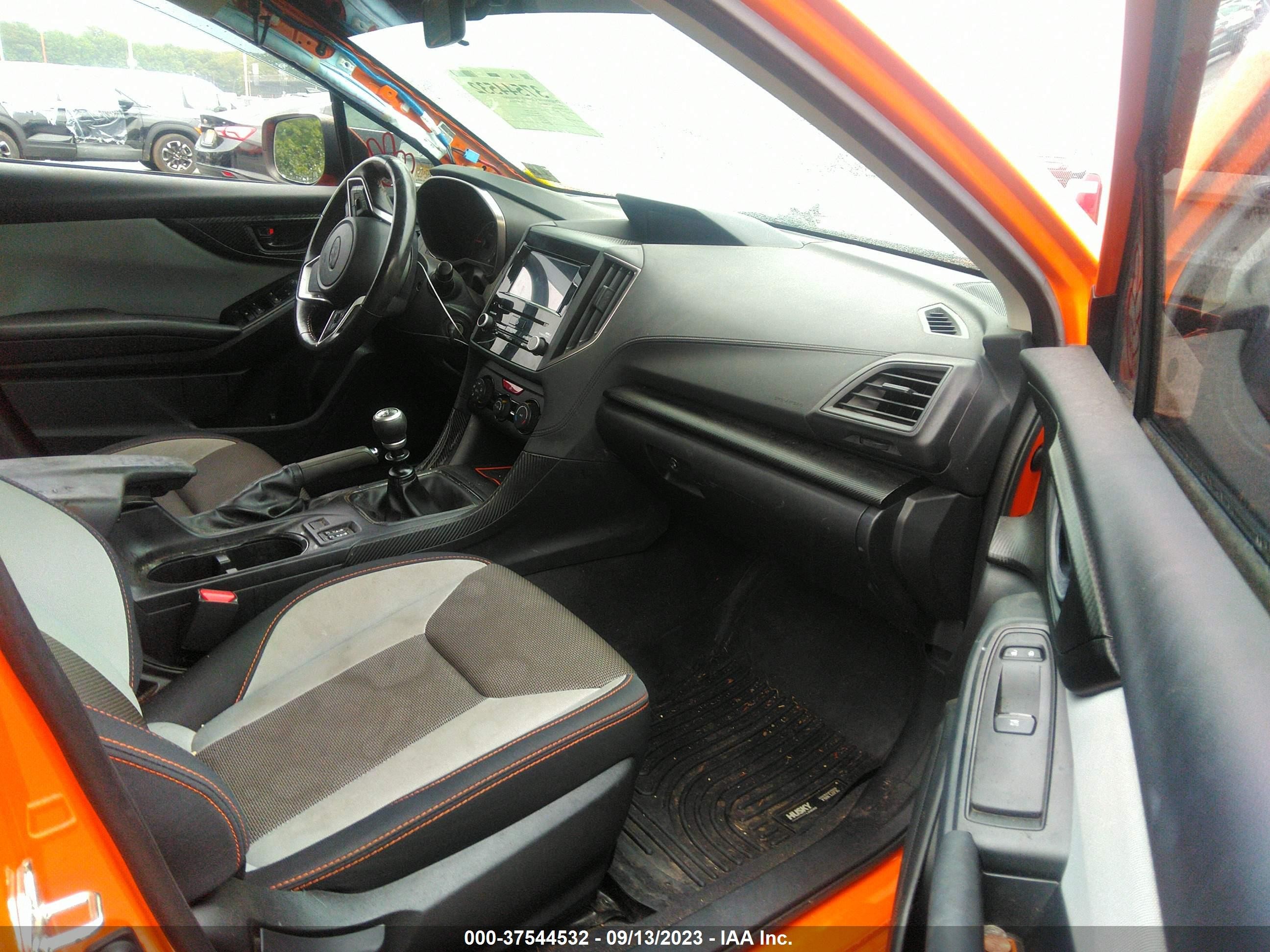 Photo 4 VIN: JF2GTACC6K9290827 - SUBARU CROSSTREK 