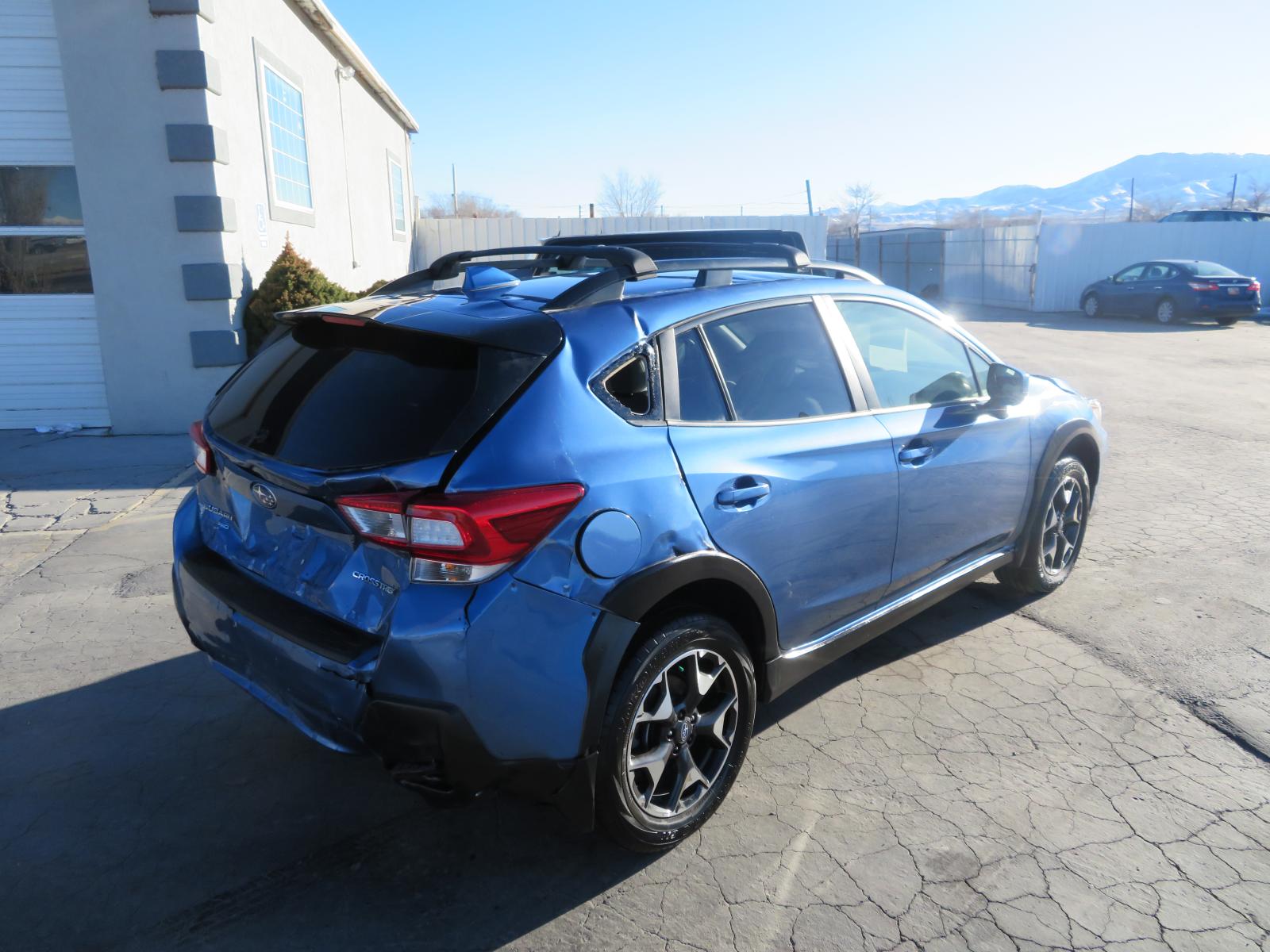 Photo 3 VIN: JF2GTACCXK8282784 - SUBARU CROSSTREK 