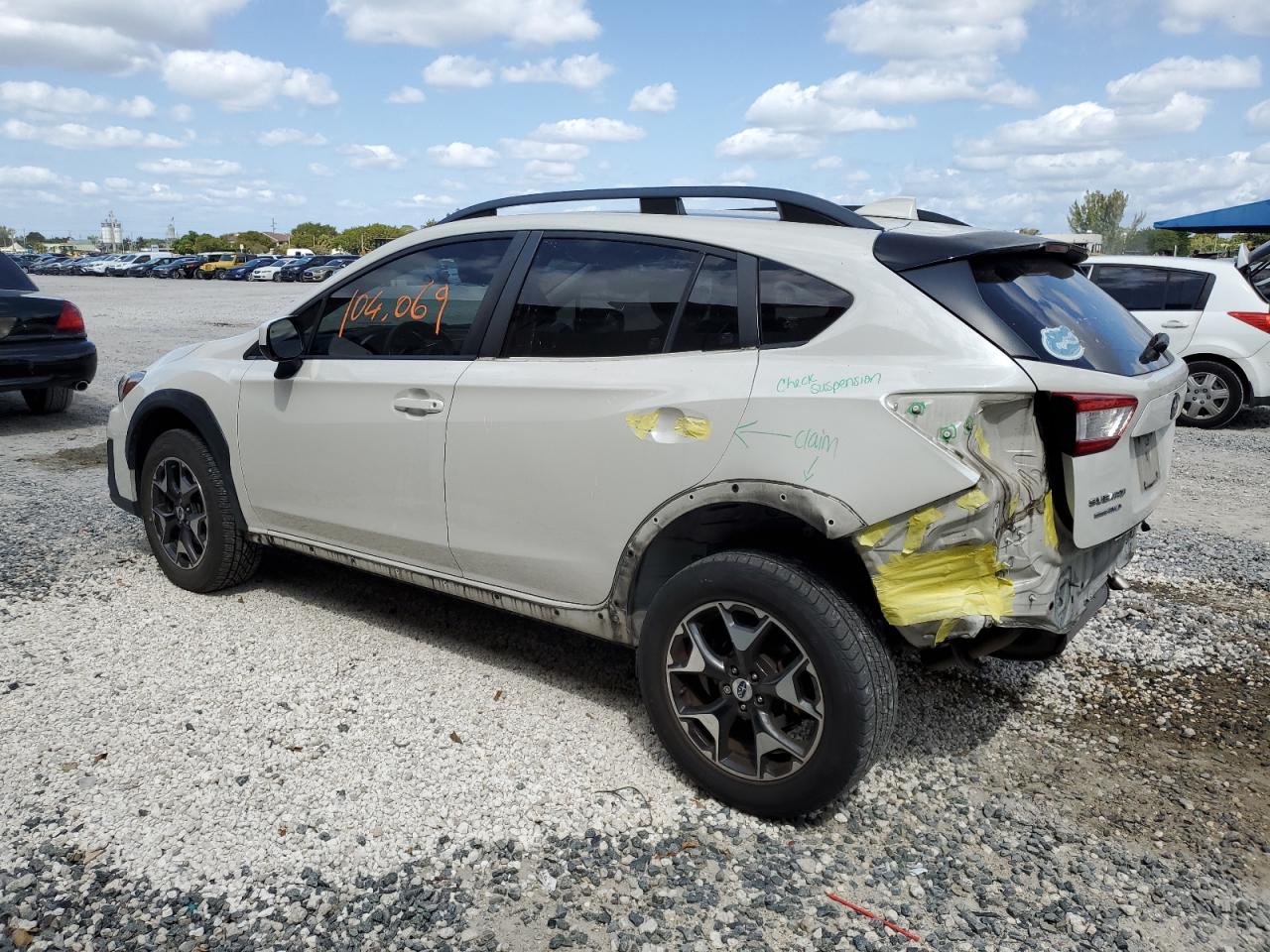 Photo 1 VIN: JF2GTADC1J8302045 - SUBARU CROSSTREK 