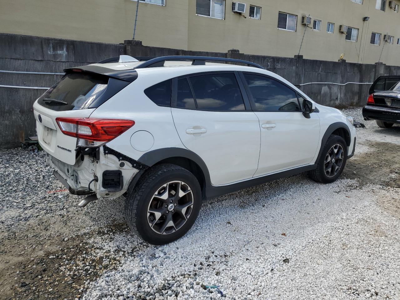 Photo 2 VIN: JF2GTADC1J8302045 - SUBARU CROSSTREK 