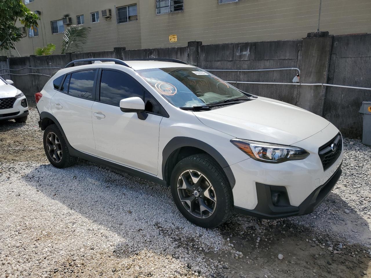 Photo 3 VIN: JF2GTADC1J8302045 - SUBARU CROSSTREK 