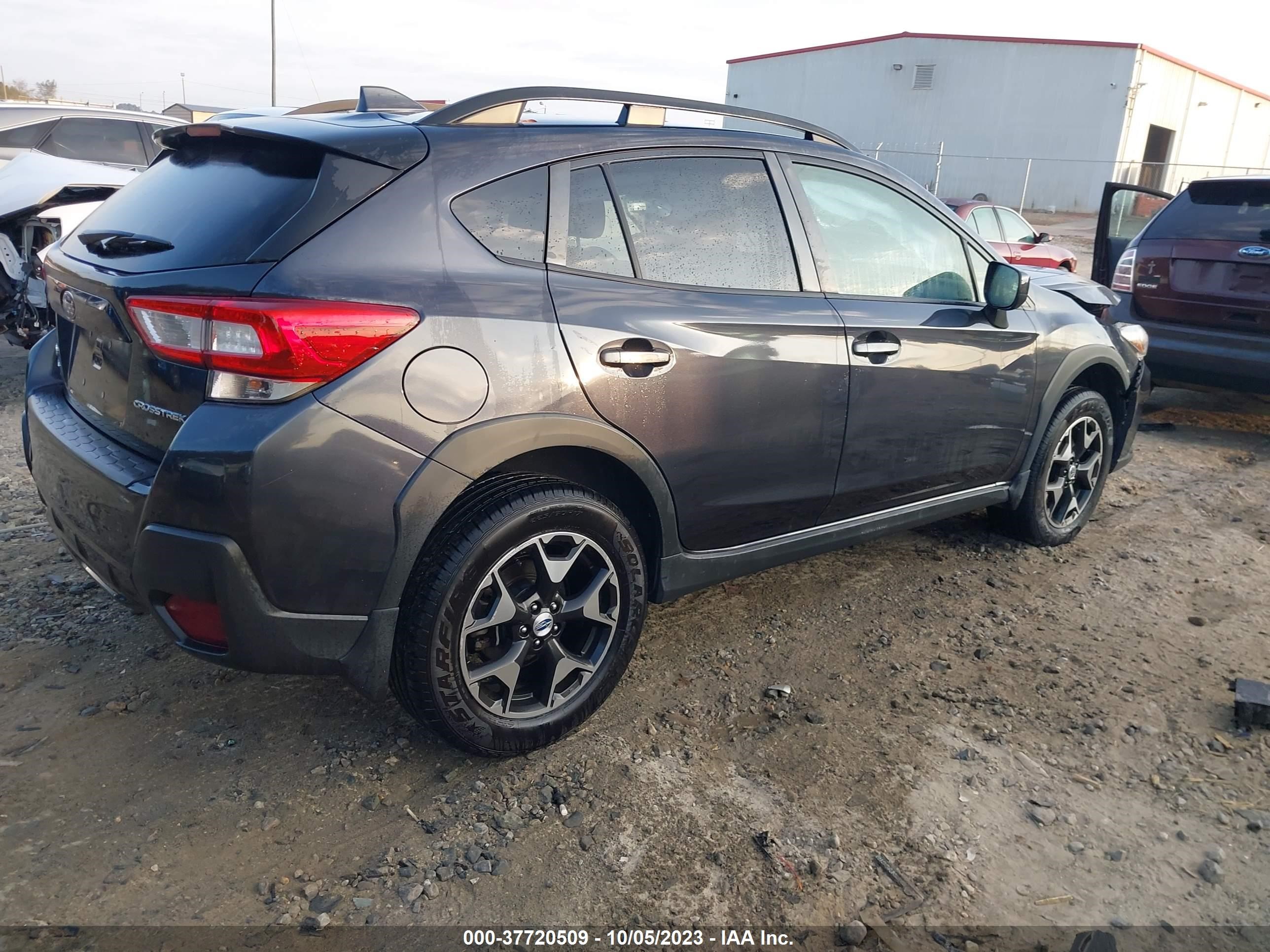 Photo 3 VIN: JF2GTADC2J8200463 - SUBARU CROSSTREK 