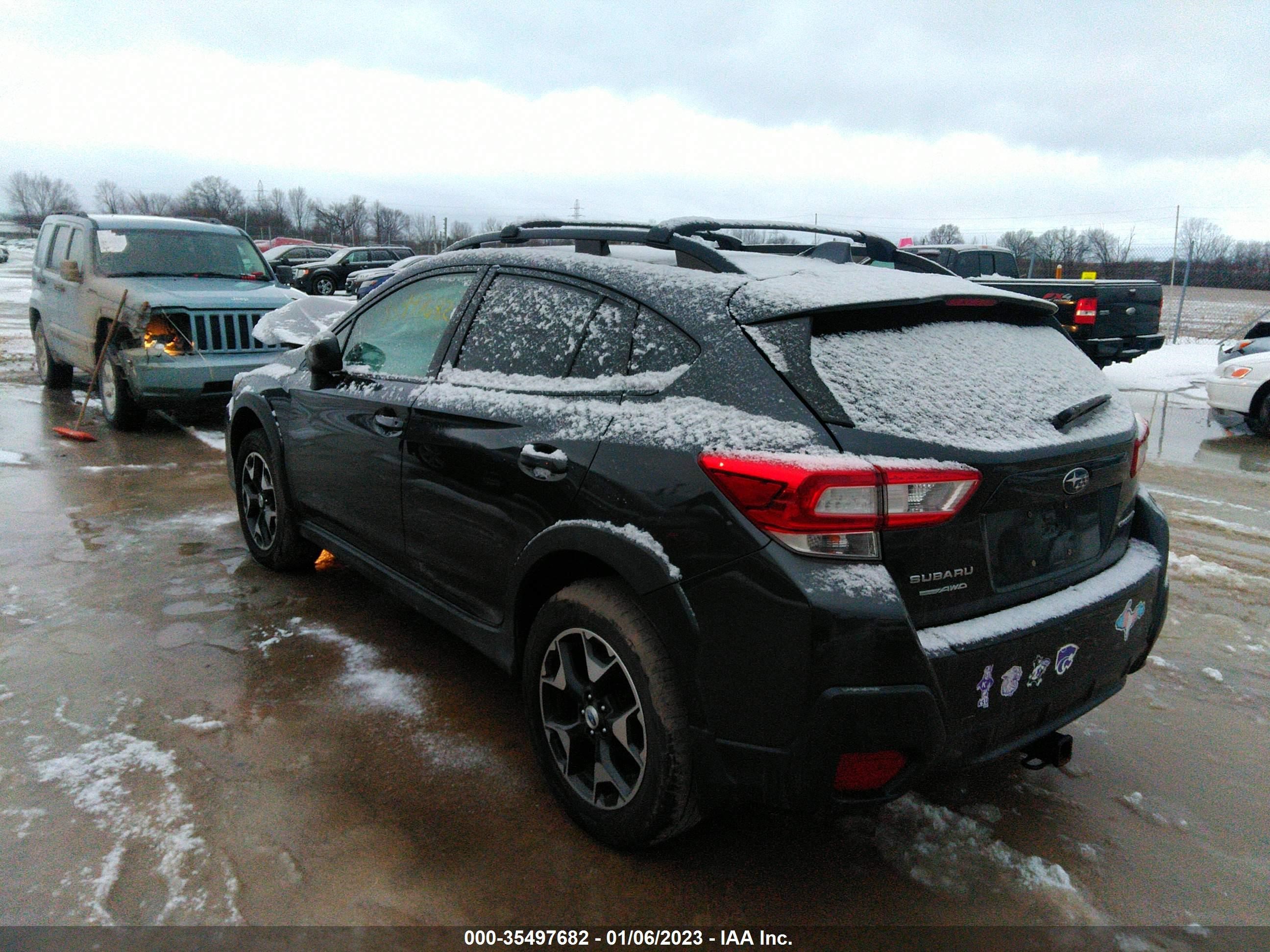 Photo 2 VIN: JF2GTADC2J8249470 - SUBARU CROSSTREK 