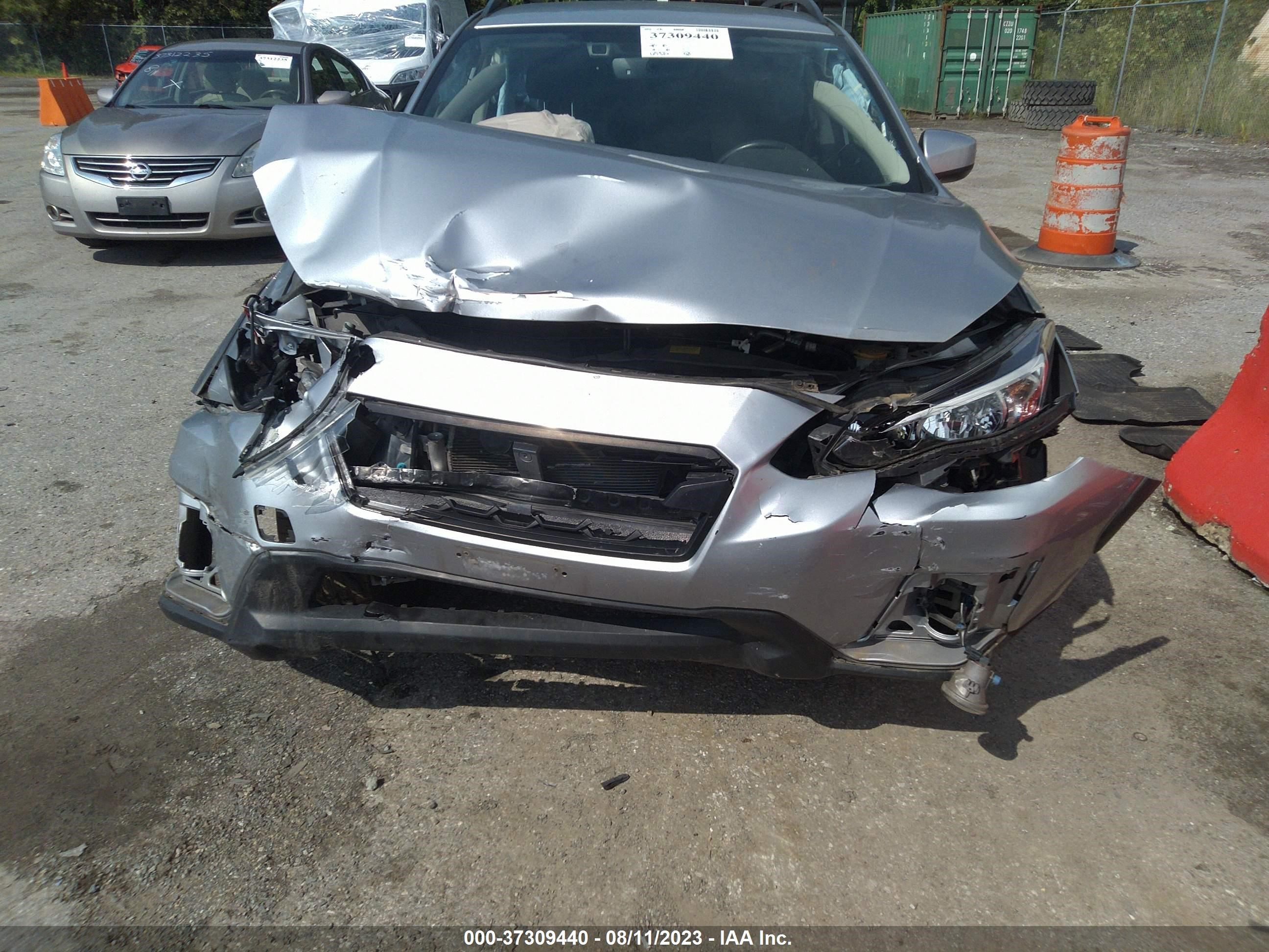 Photo 12 VIN: JF2GTADC7J8333736 - SUBARU CROSSTREK 