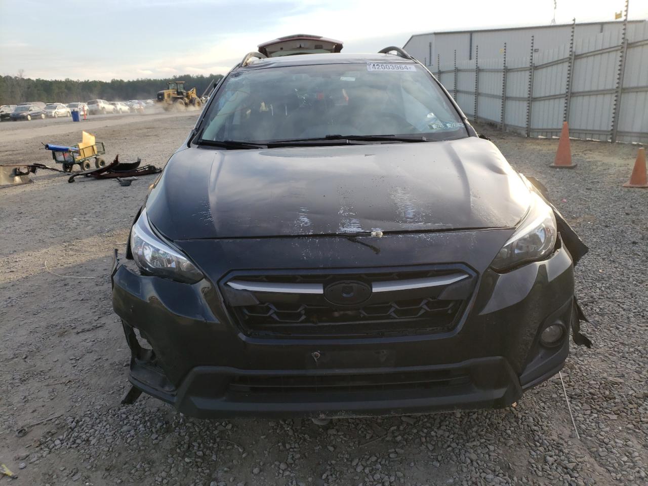 Photo 4 VIN: JF2GTAEC2K8335104 - SUBARU CROSSTREK 