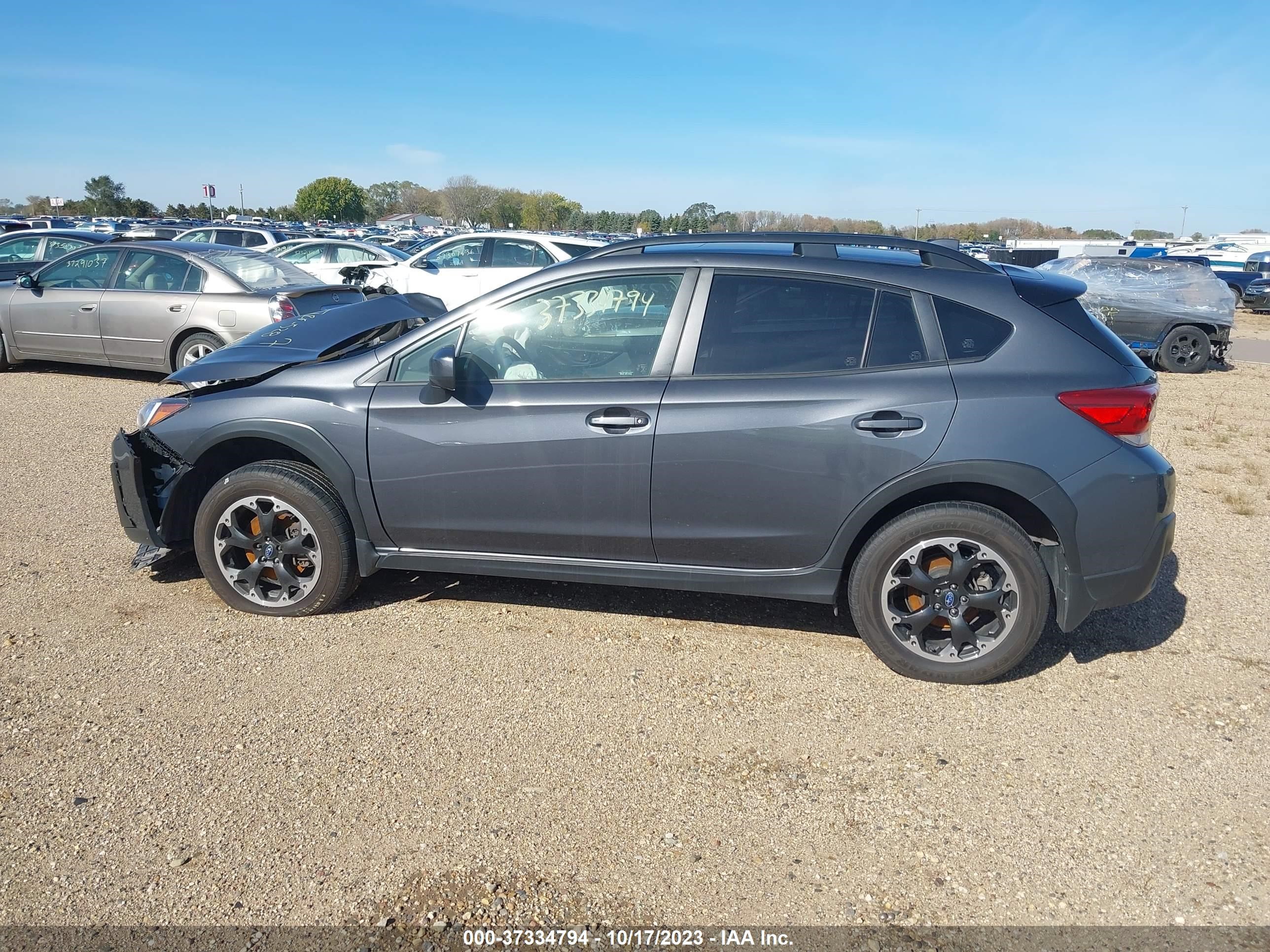 Photo 13 VIN: JF2GTAEC3M8331968 - SUBARU CROSSTREK 