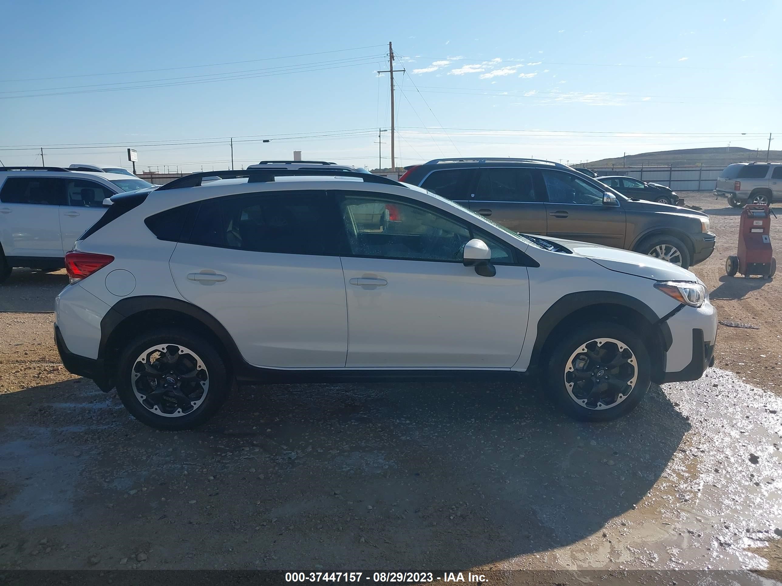 Photo 12 VIN: JF2GTAEC8MH657457 - SUBARU CROSSTREK 