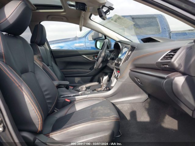 Photo 4 VIN: JF2GTAMC1K8233925 - SUBARU CROSSTREK 