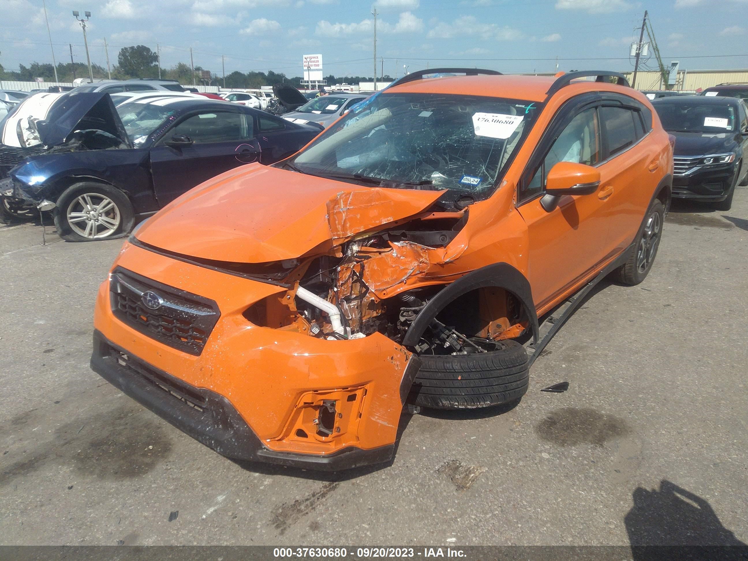 Photo 1 VIN: JF2GTAMC1K8295213 - SUBARU CROSSTREK 