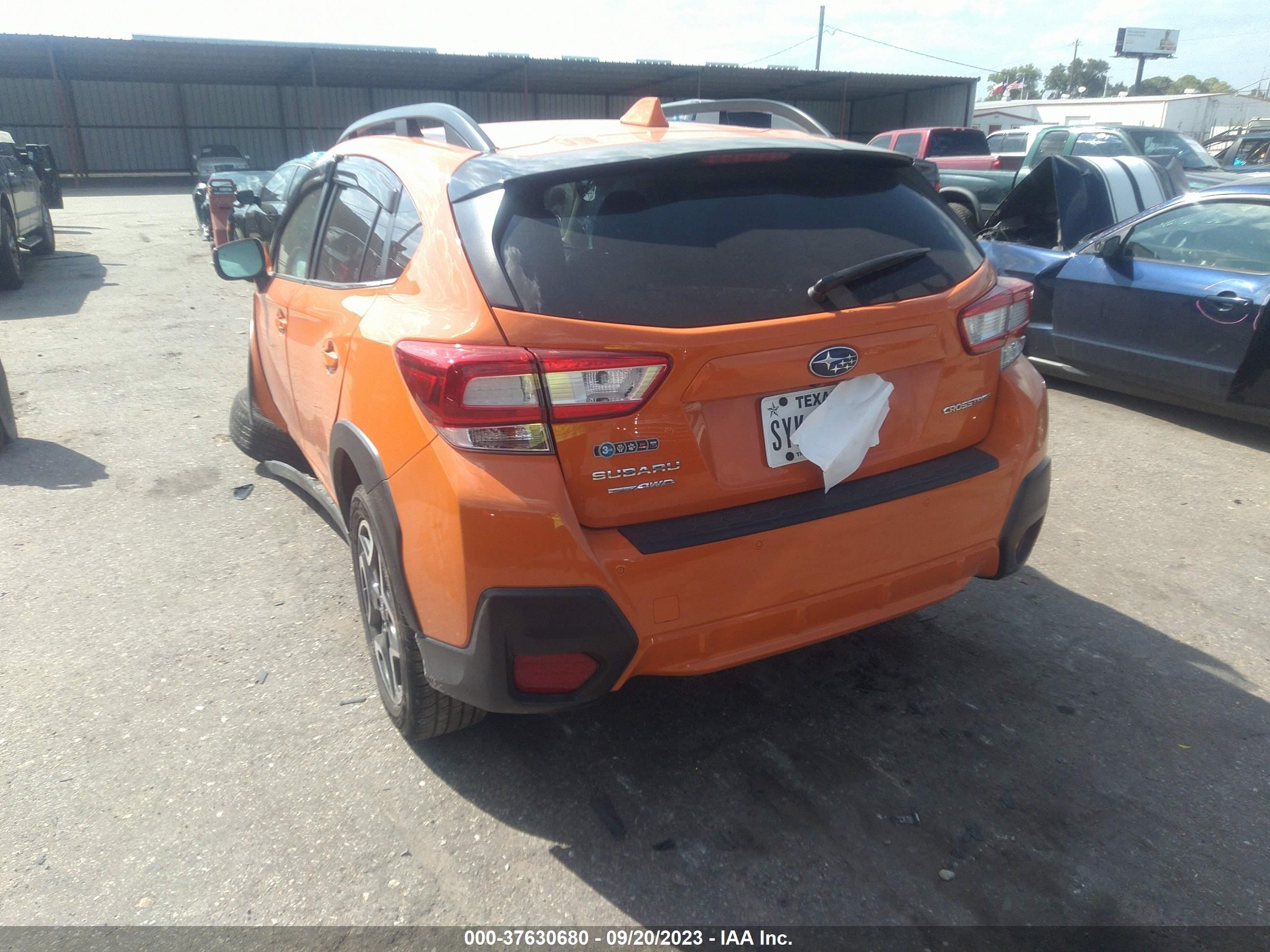 Photo 2 VIN: JF2GTAMC1K8295213 - SUBARU CROSSTREK 