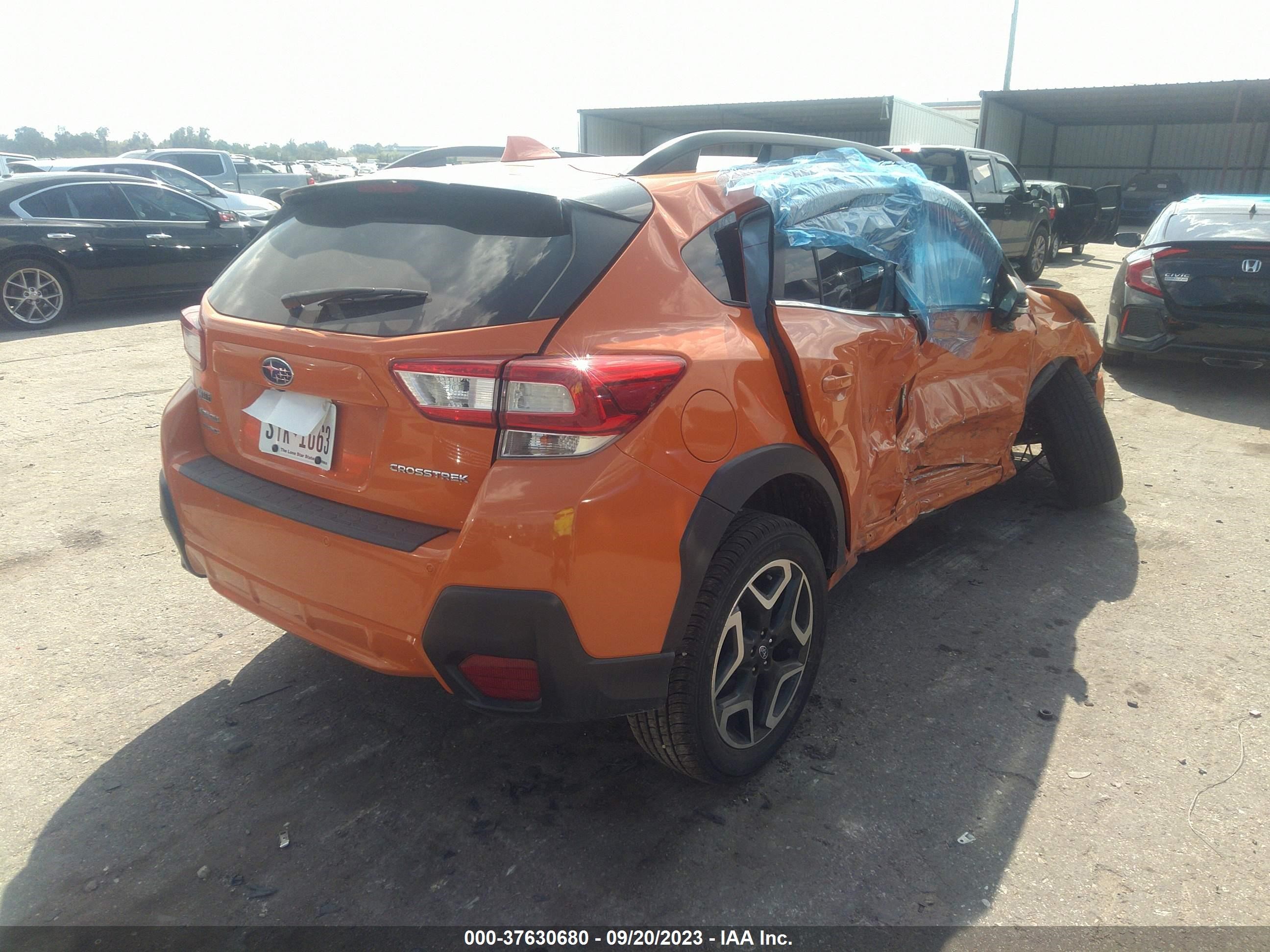 Photo 3 VIN: JF2GTAMC1K8295213 - SUBARU CROSSTREK 