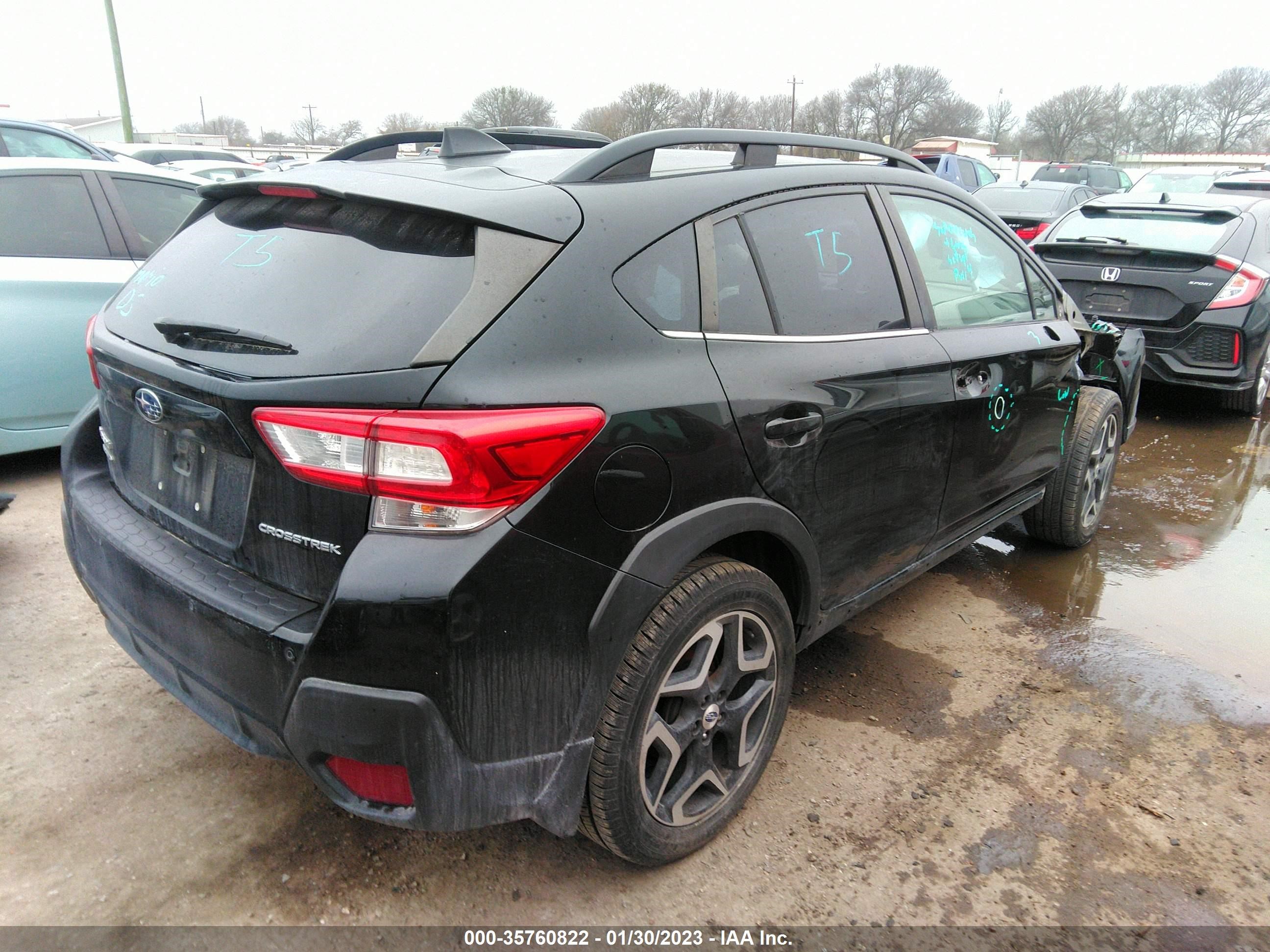 Photo 3 VIN: JF2GTAMCXJH320883 - SUBARU CROSSTREK 