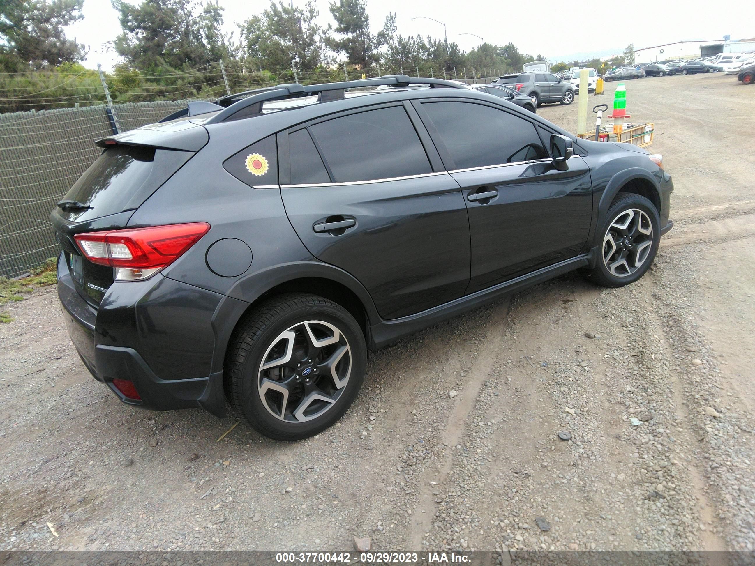 Photo 3 VIN: JF2GTANC6KH330536 - SUBARU CROSSTREK 