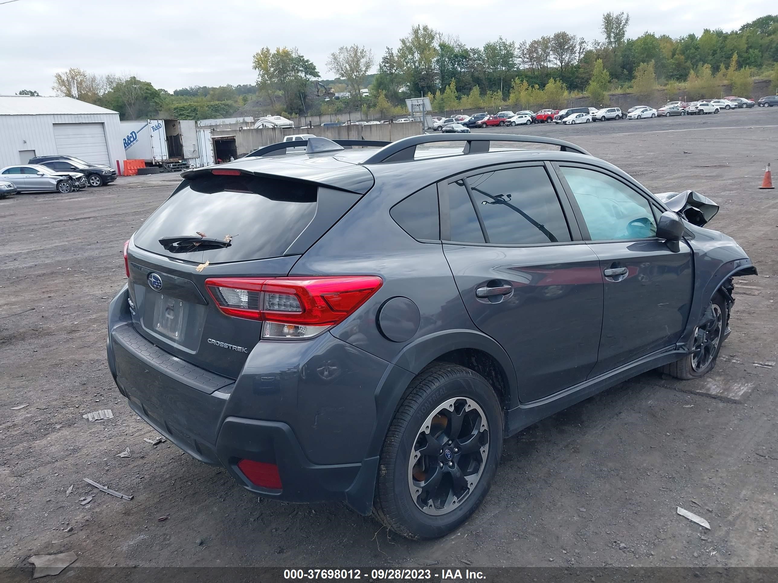 Photo 3 VIN: JF2GTAPC0M8204866 - SUBARU CROSSTREK 