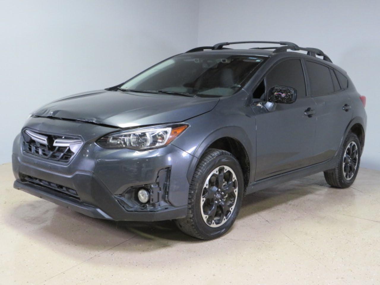 Photo 2 VIN: JF2GTAPC0P8242621 - SUBARU CROSSTREK 