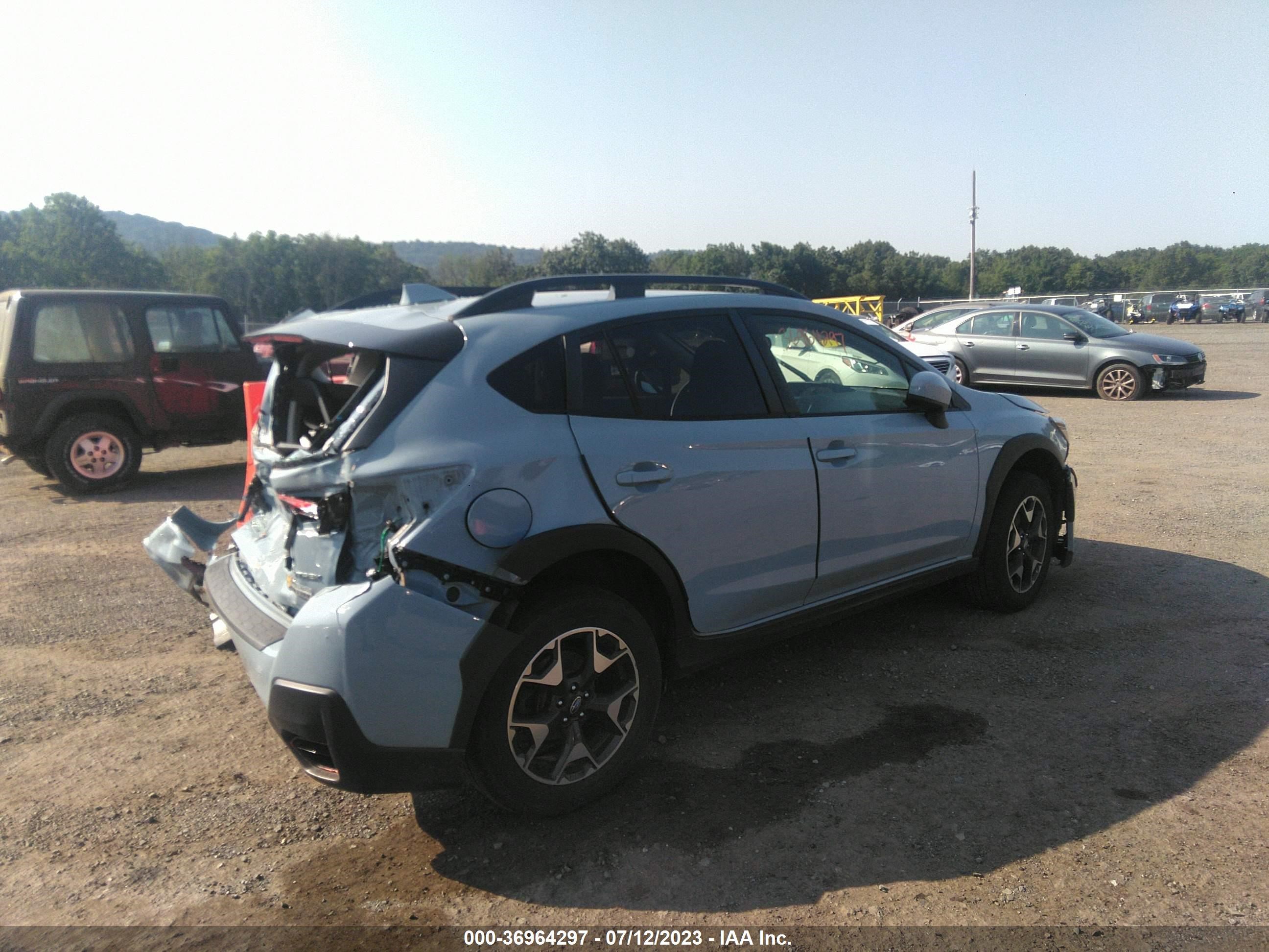 Photo 3 VIN: JF2GTAPC1L8215230 - SUBARU CROSSTREK 