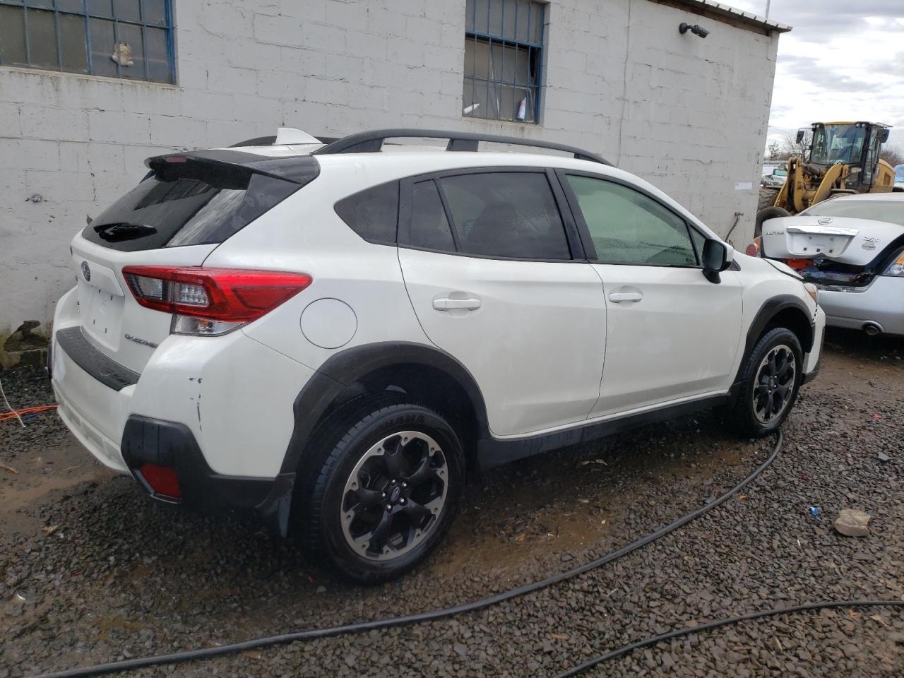 Photo 2 VIN: JF2GTAPC6NH237811 - SUBARU CROSSTREK 