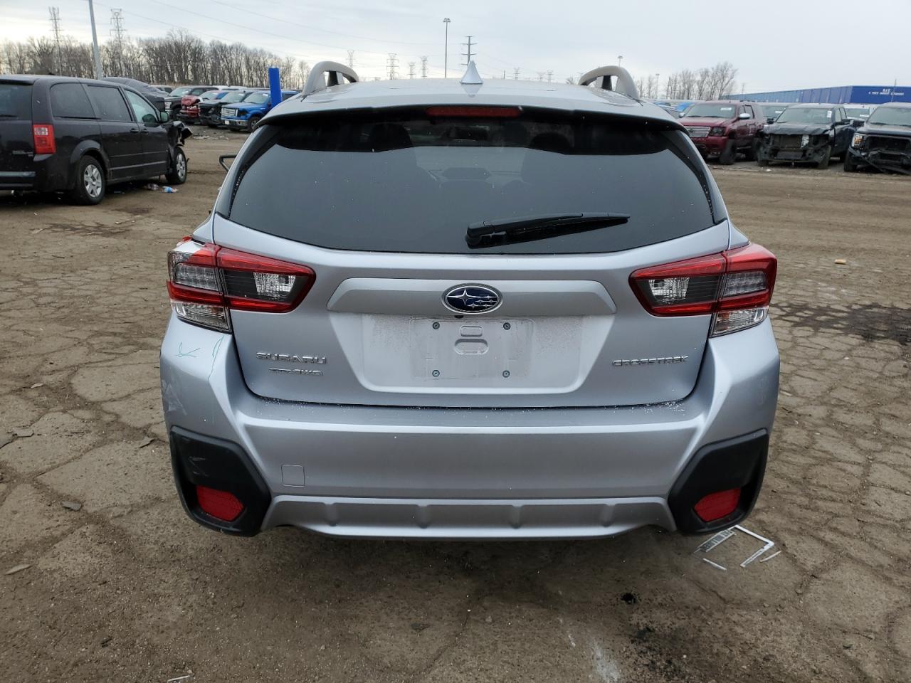 Photo 5 VIN: JF2GTAPC7P8317377 - SUBARU CROSSTREK 