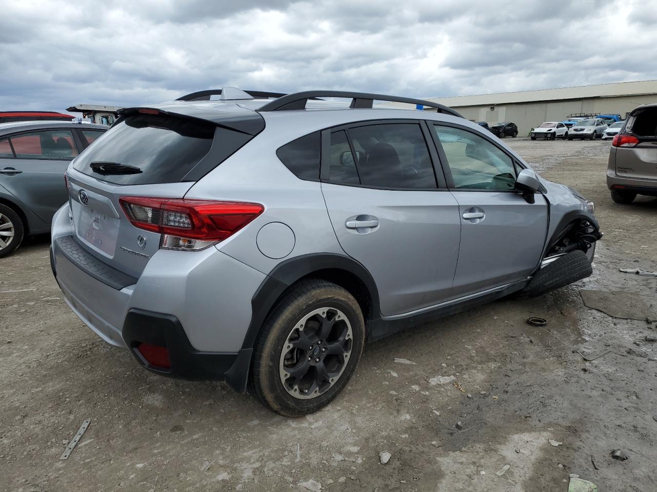 Photo 2 VIN: JF2GTAPCXM8335383 - SUBARU CROSSTREK 