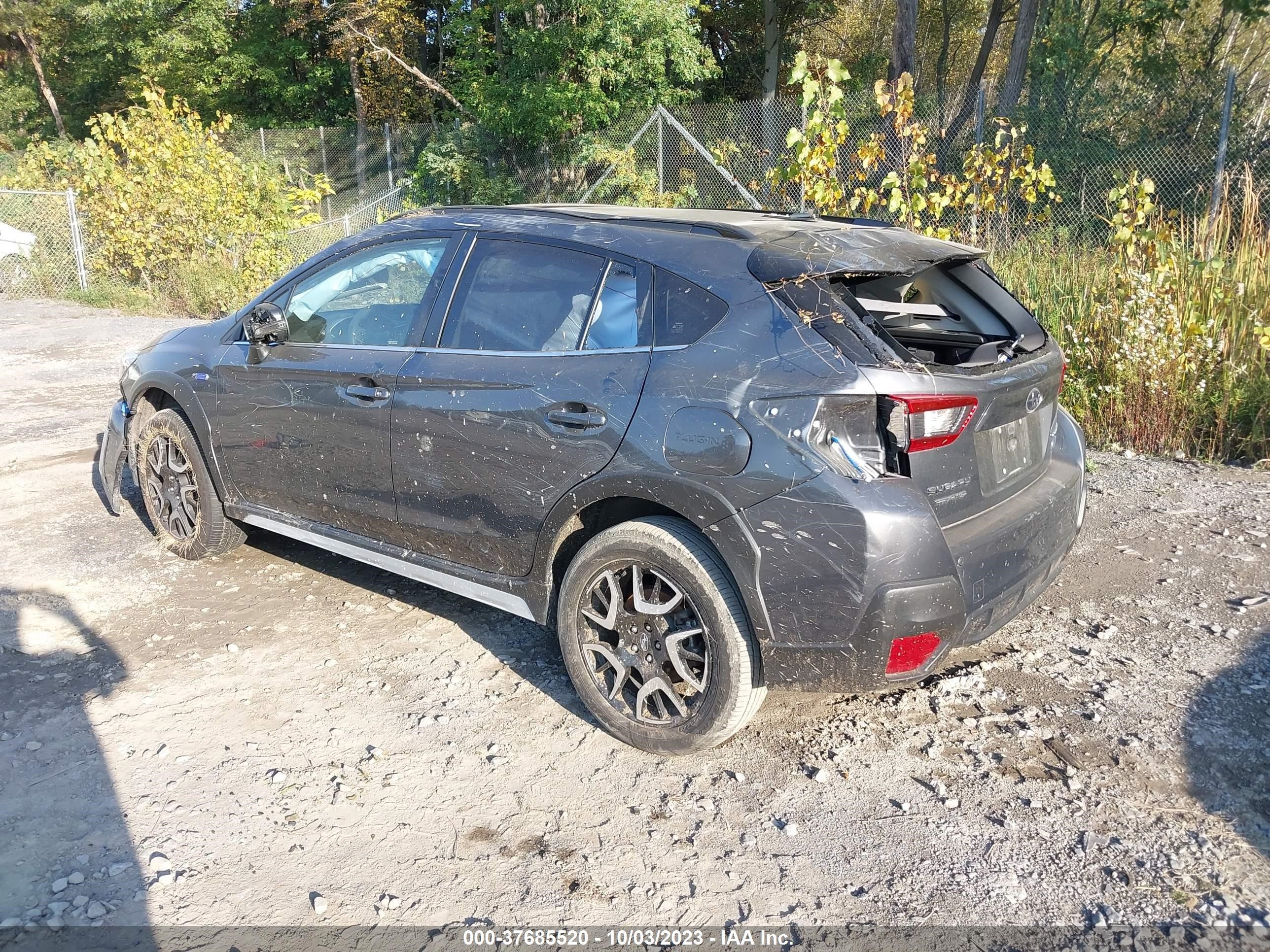 Photo 2 VIN: JF2GTDNC5NH238565 - SUBARU CROSSTREK 