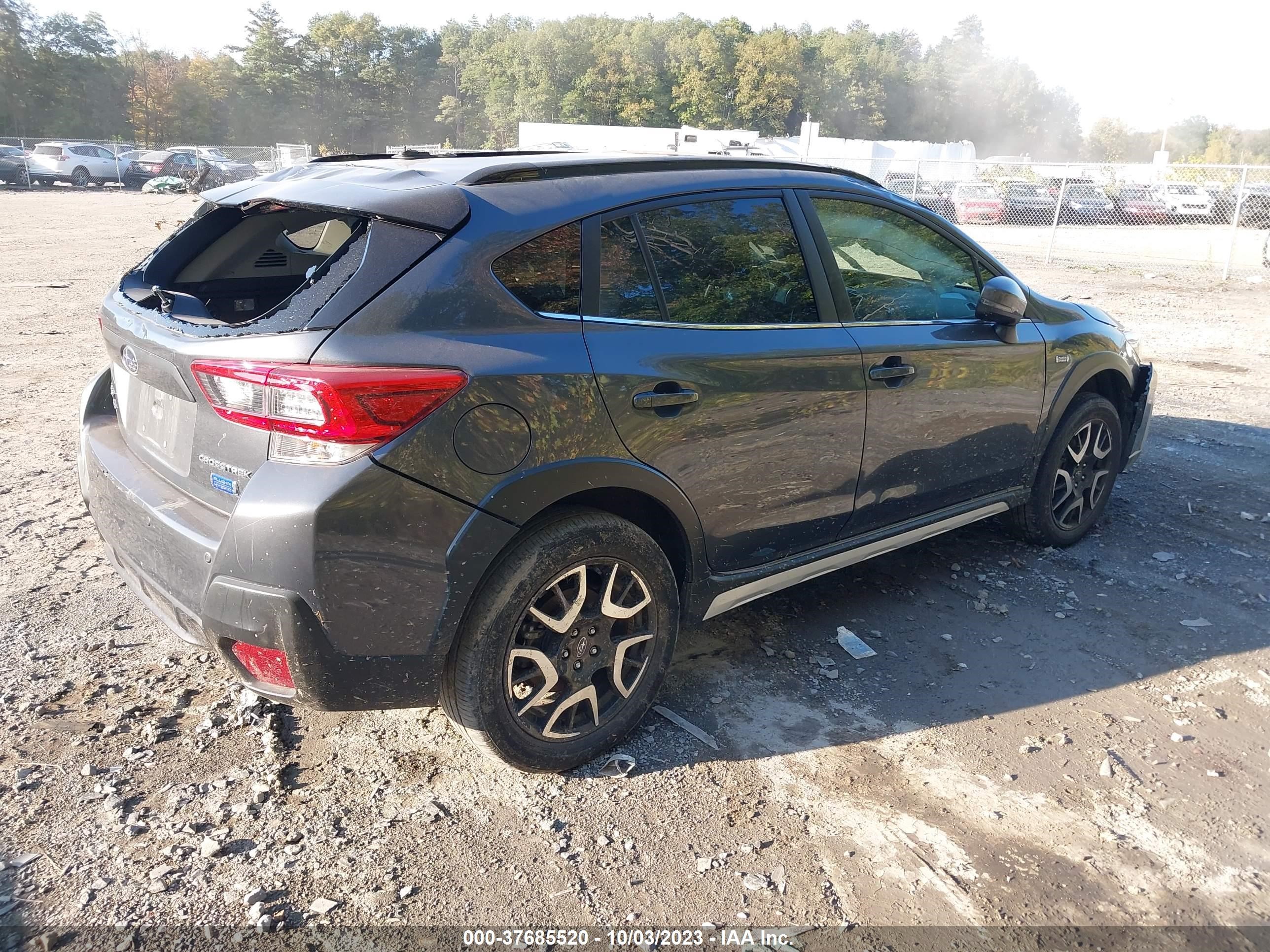 Photo 3 VIN: JF2GTDNC5NH238565 - SUBARU CROSSTREK 