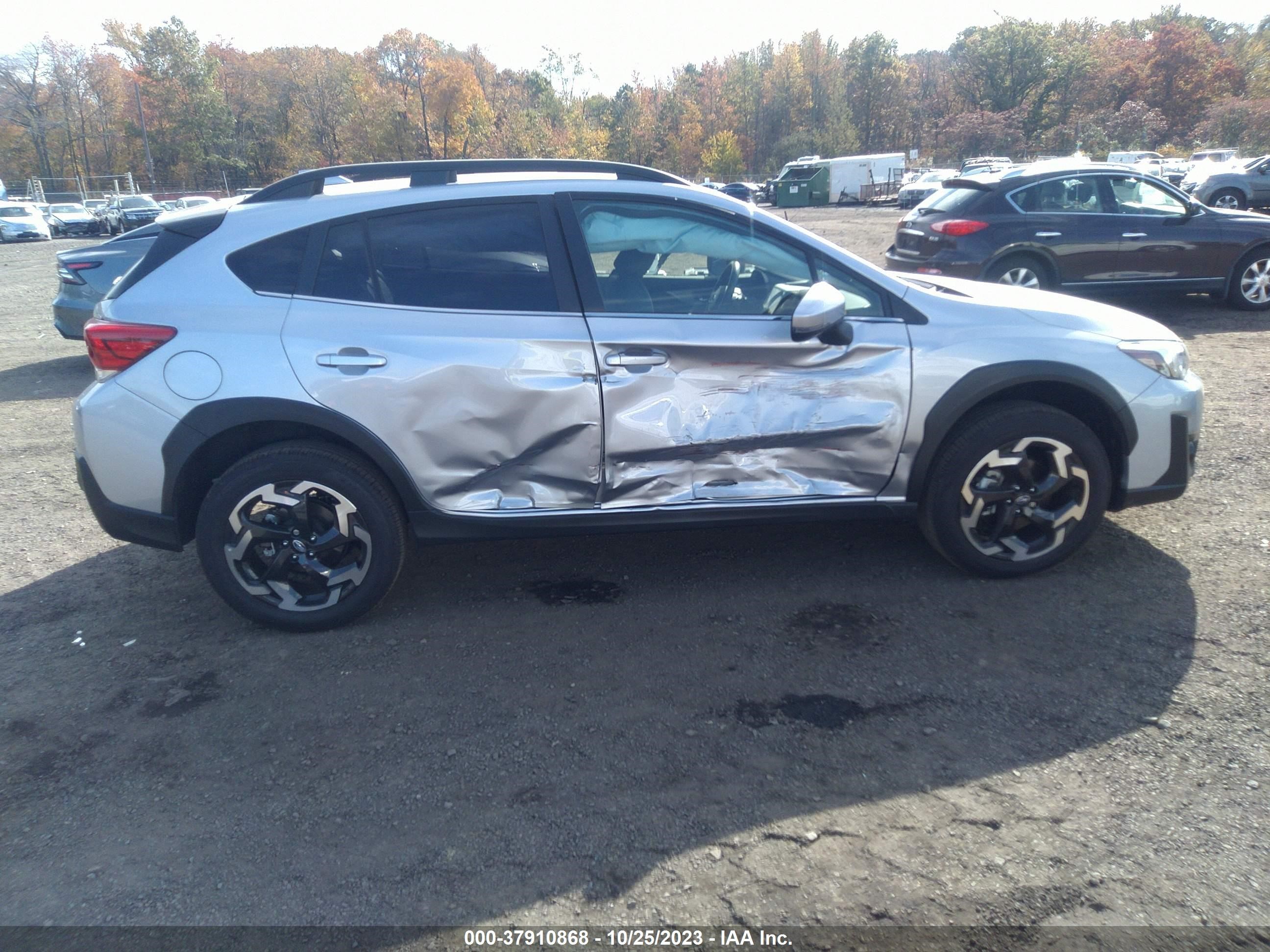 Photo 12 VIN: JF2GTHMC7PH302049 - SUBARU CROSSTREK 