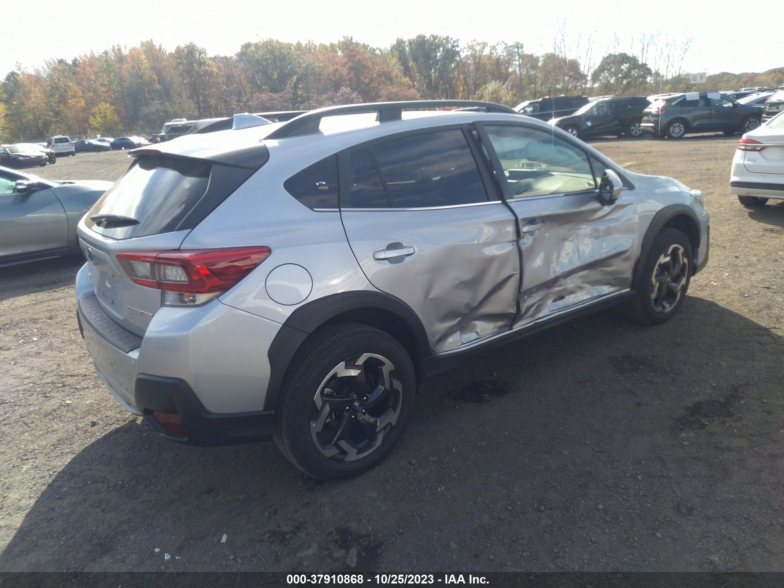 Photo 3 VIN: JF2GTHMC7PH302049 - SUBARU CROSSTREK 