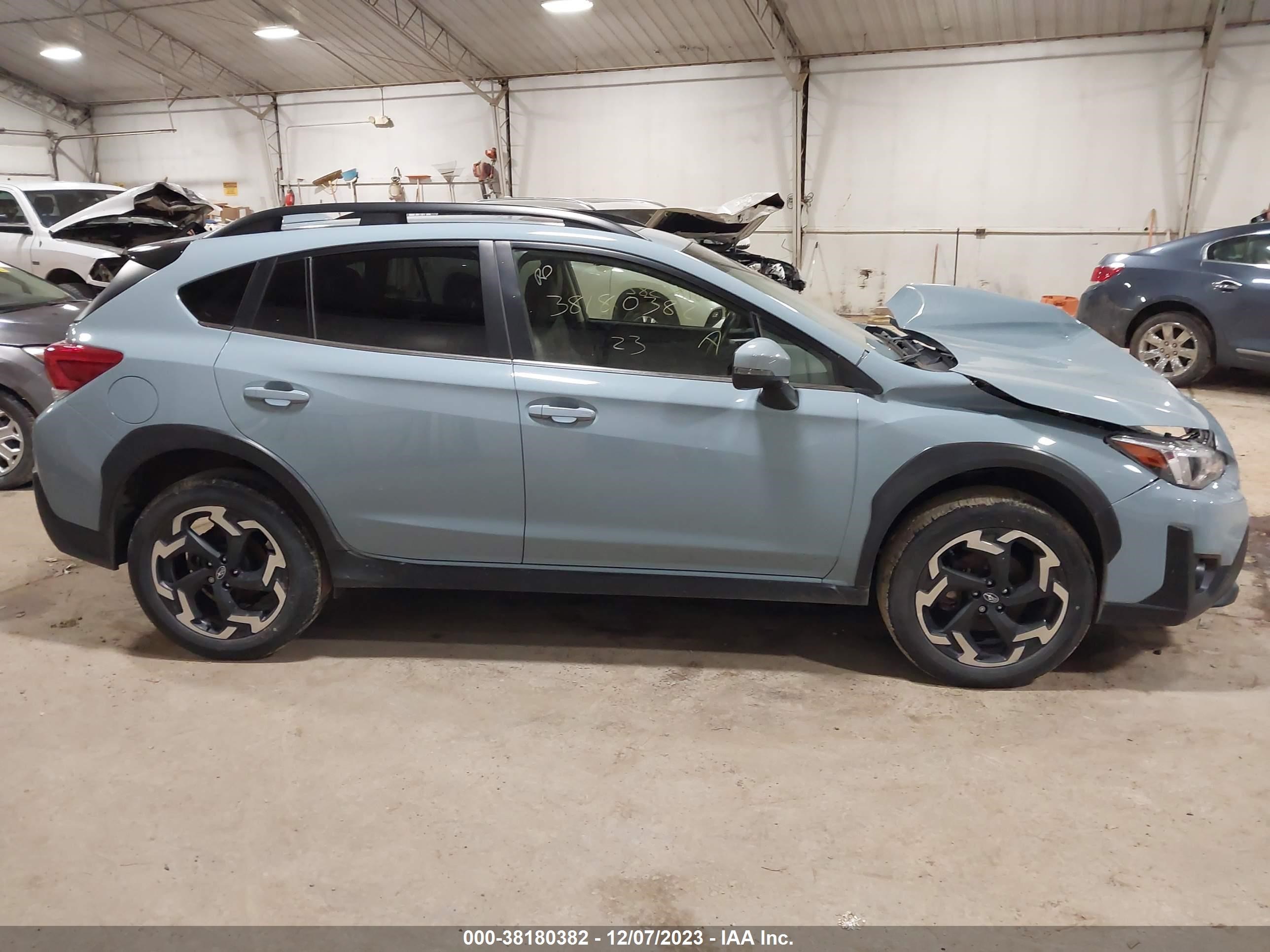 Photo 12 VIN: JF2GTHNC8PH266810 - SUBARU CROSSTREK 