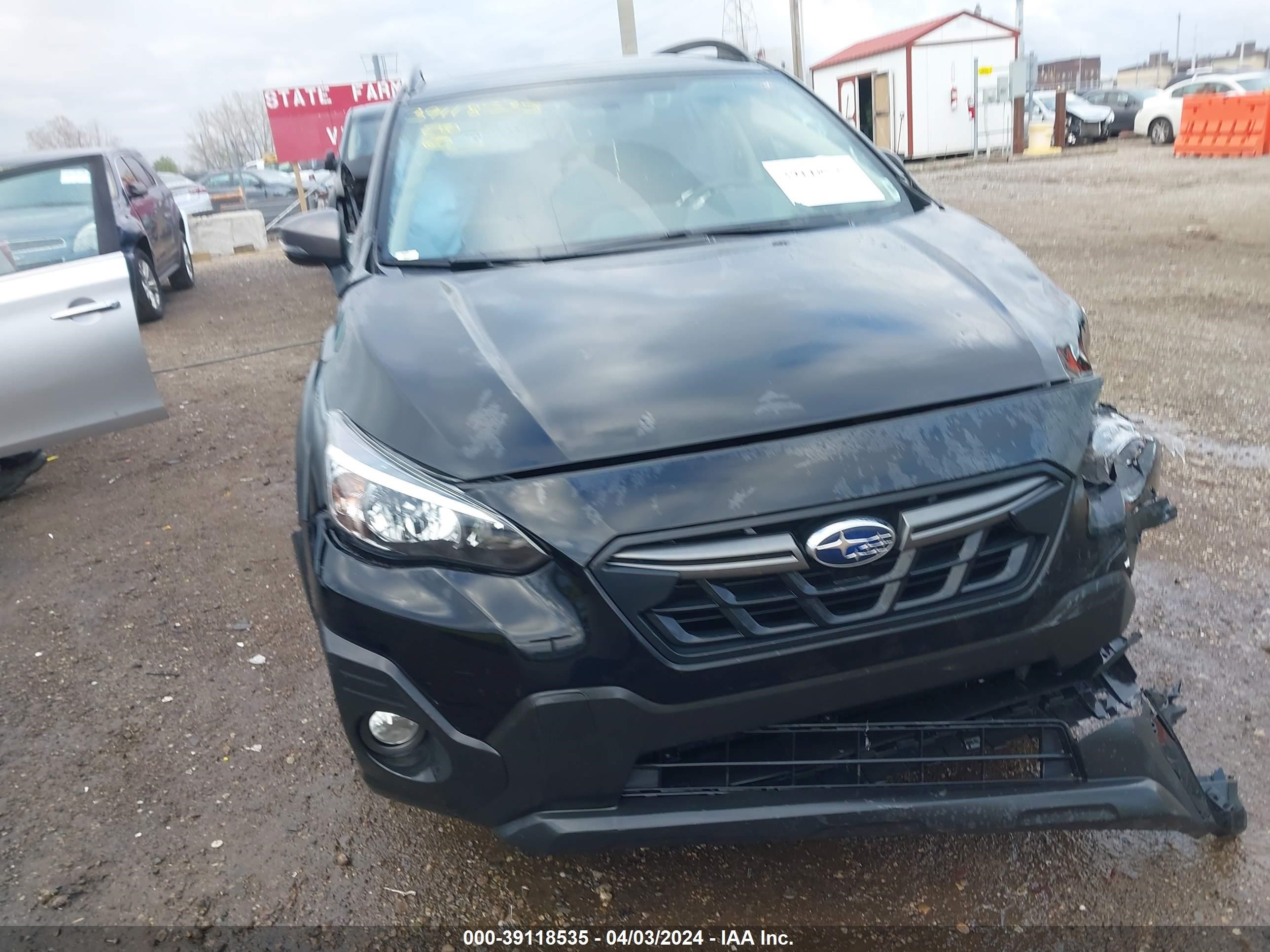 Photo 11 VIN: JF2GTHSC8PH248425 - SUBARU CROSSTREK 