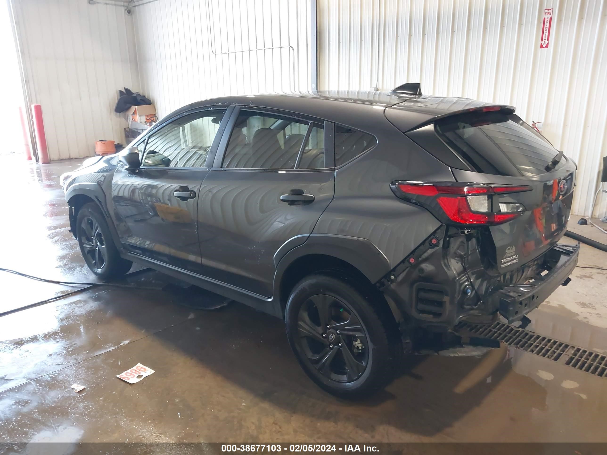 Photo 2 VIN: JF2GUABC2R8214925 - SUBARU CROSSTREK 