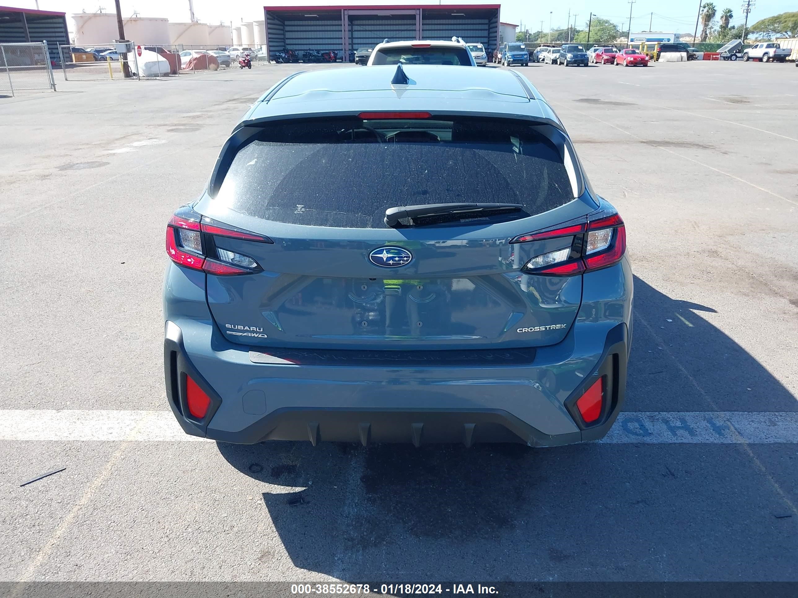 Photo 16 VIN: JF2GUABC4R8287830 - SUBARU CROSSTREK 