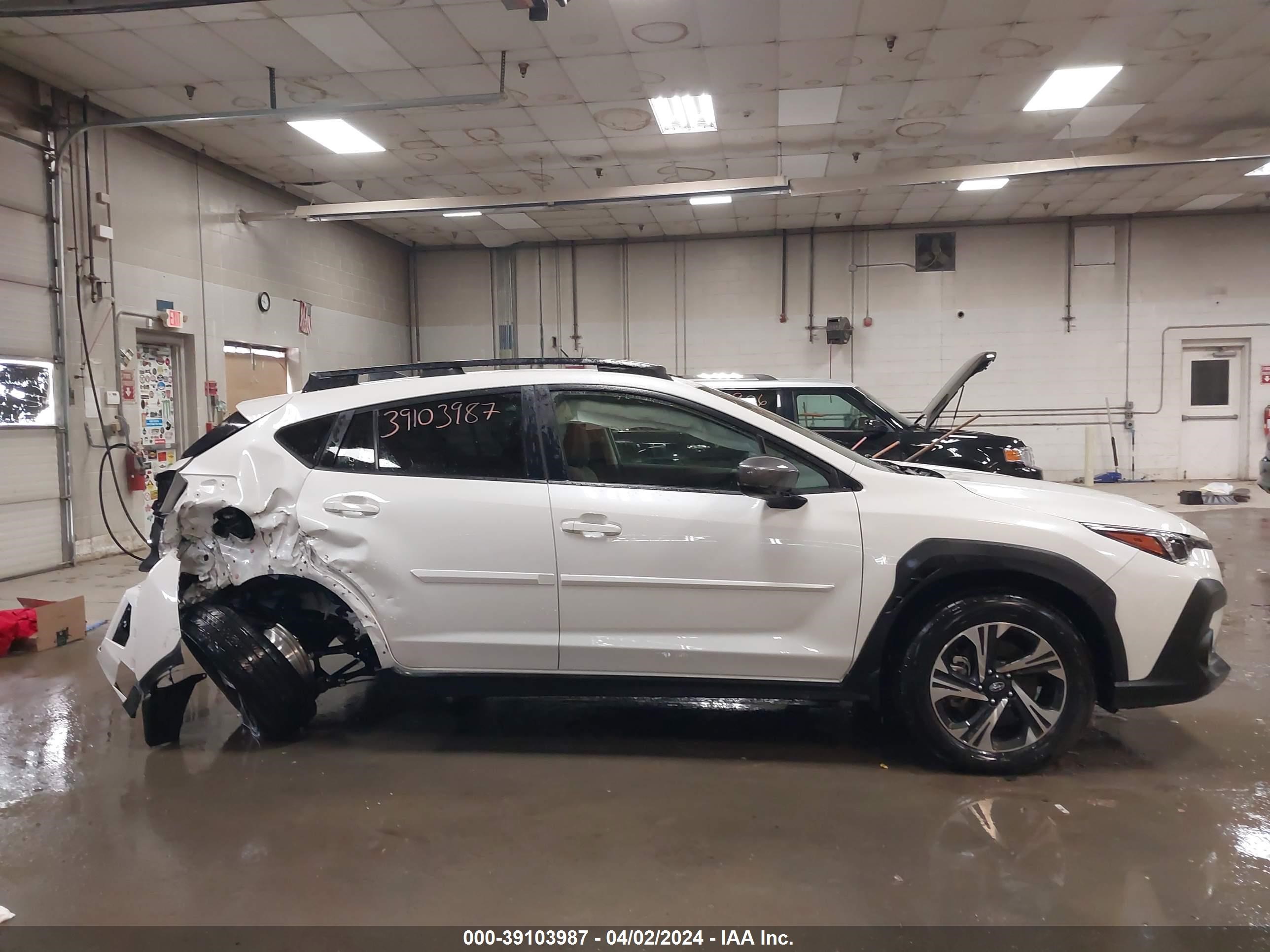 Photo 12 VIN: JF2GUADC0RH212720 - SUBARU CROSSTREK 