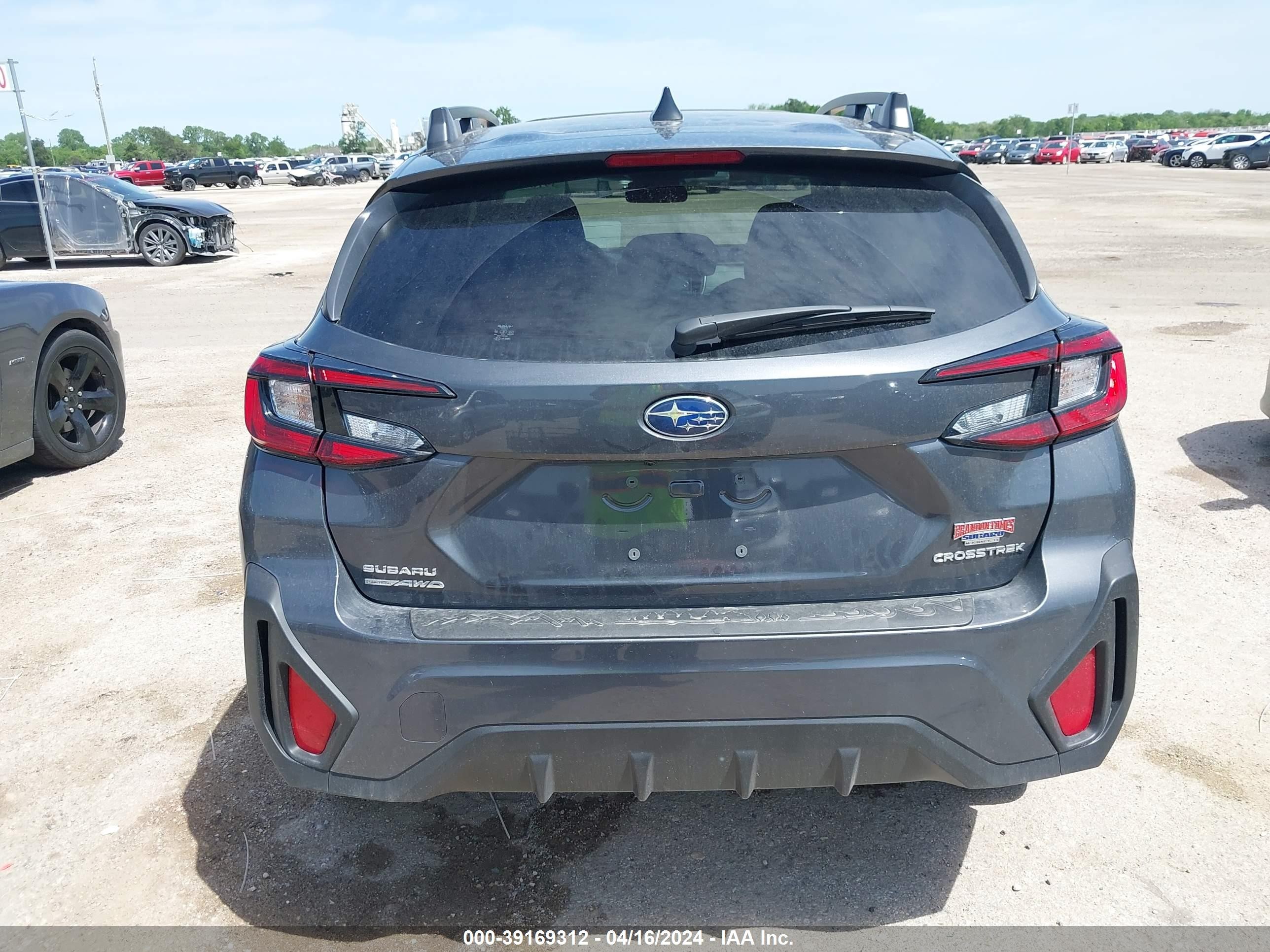 Photo 15 VIN: JF2GUADC1R8334552 - SUBARU CROSSTREK 