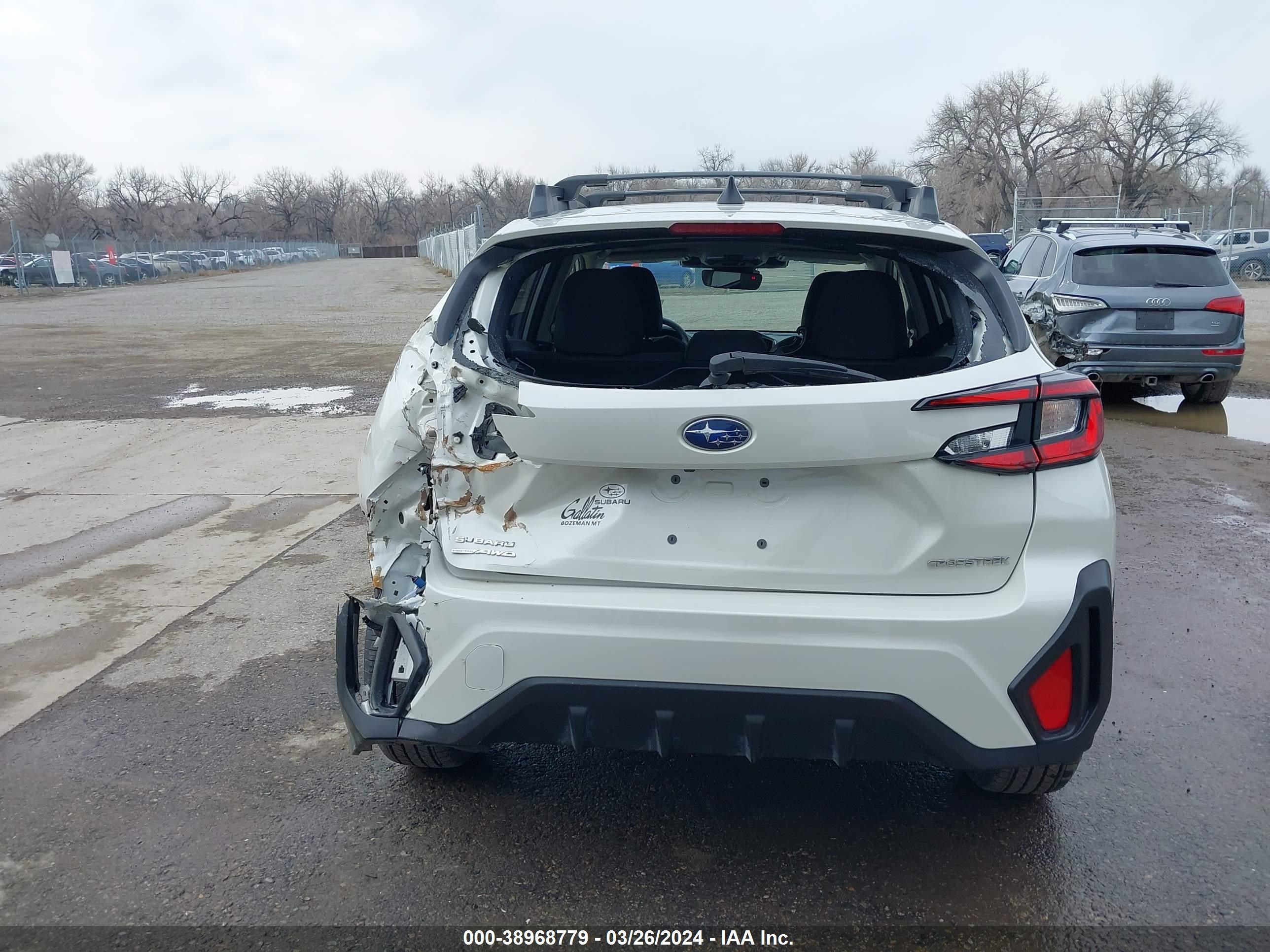 Photo 15 VIN: JF2GUADC2R8300586 - SUBARU CROSSTREK 