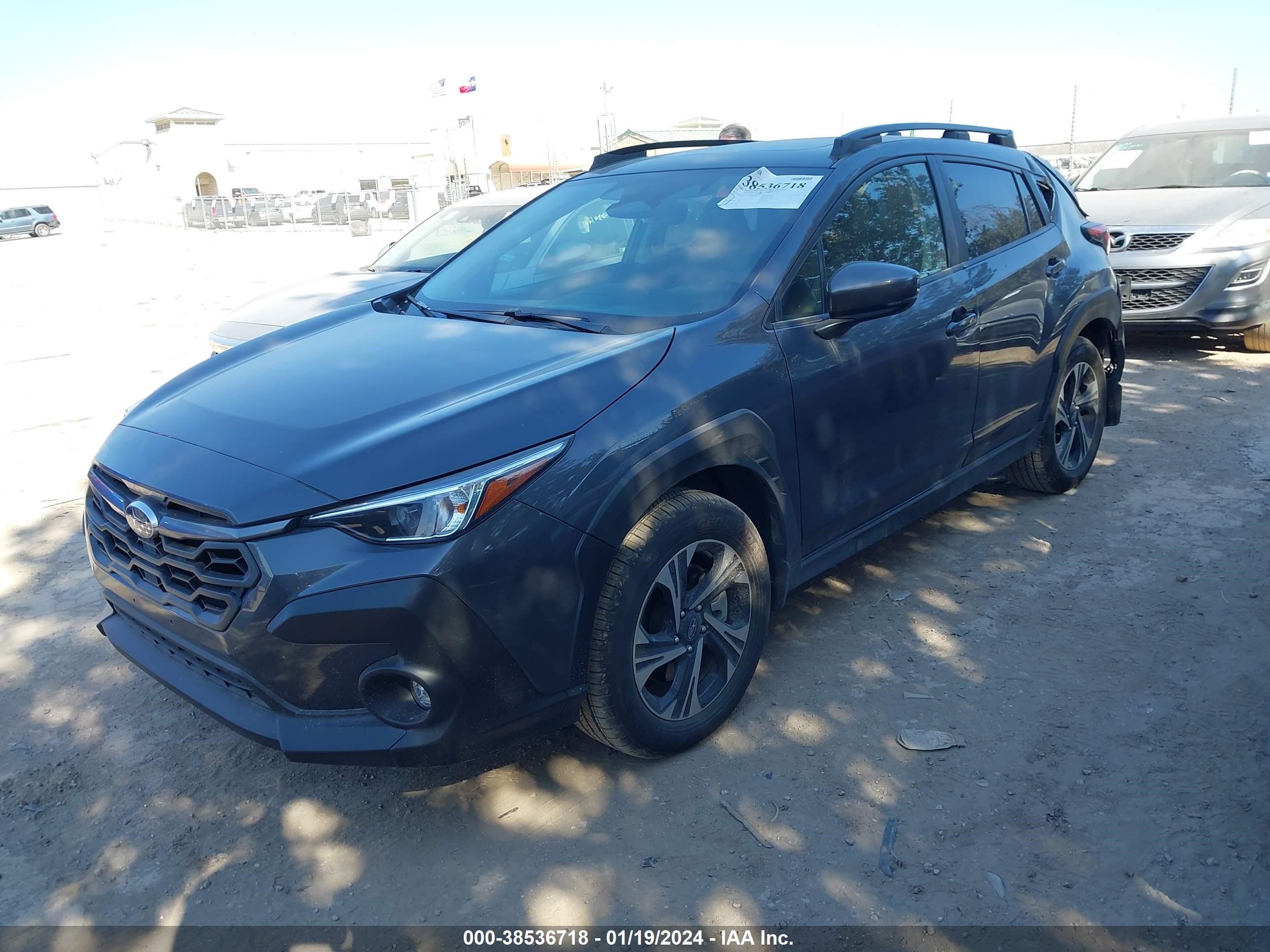 Photo 1 VIN: JF2GUADC4RH230251 - SUBARU CROSSTREK 