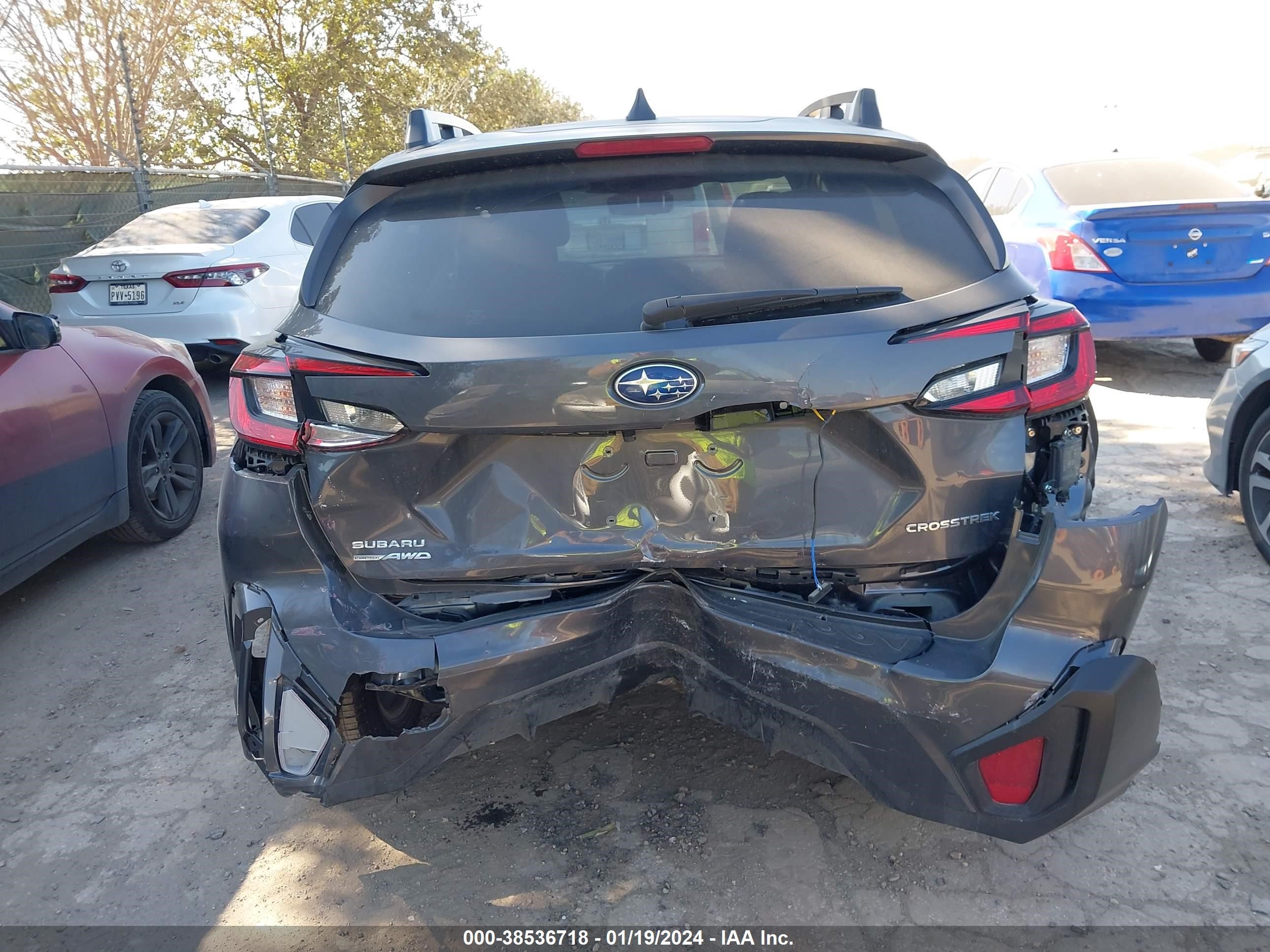 Photo 15 VIN: JF2GUADC4RH230251 - SUBARU CROSSTREK 