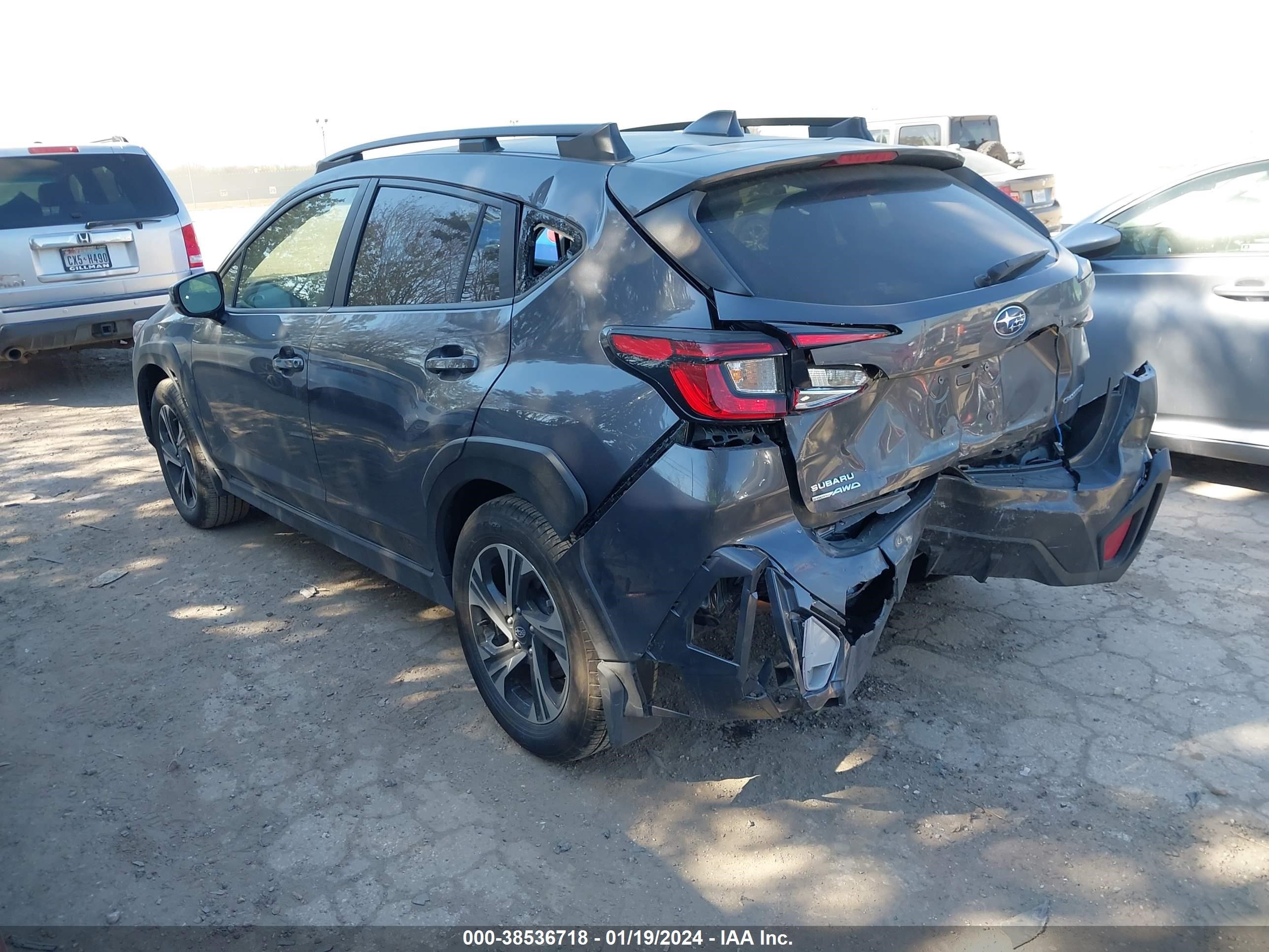 Photo 2 VIN: JF2GUADC4RH230251 - SUBARU CROSSTREK 